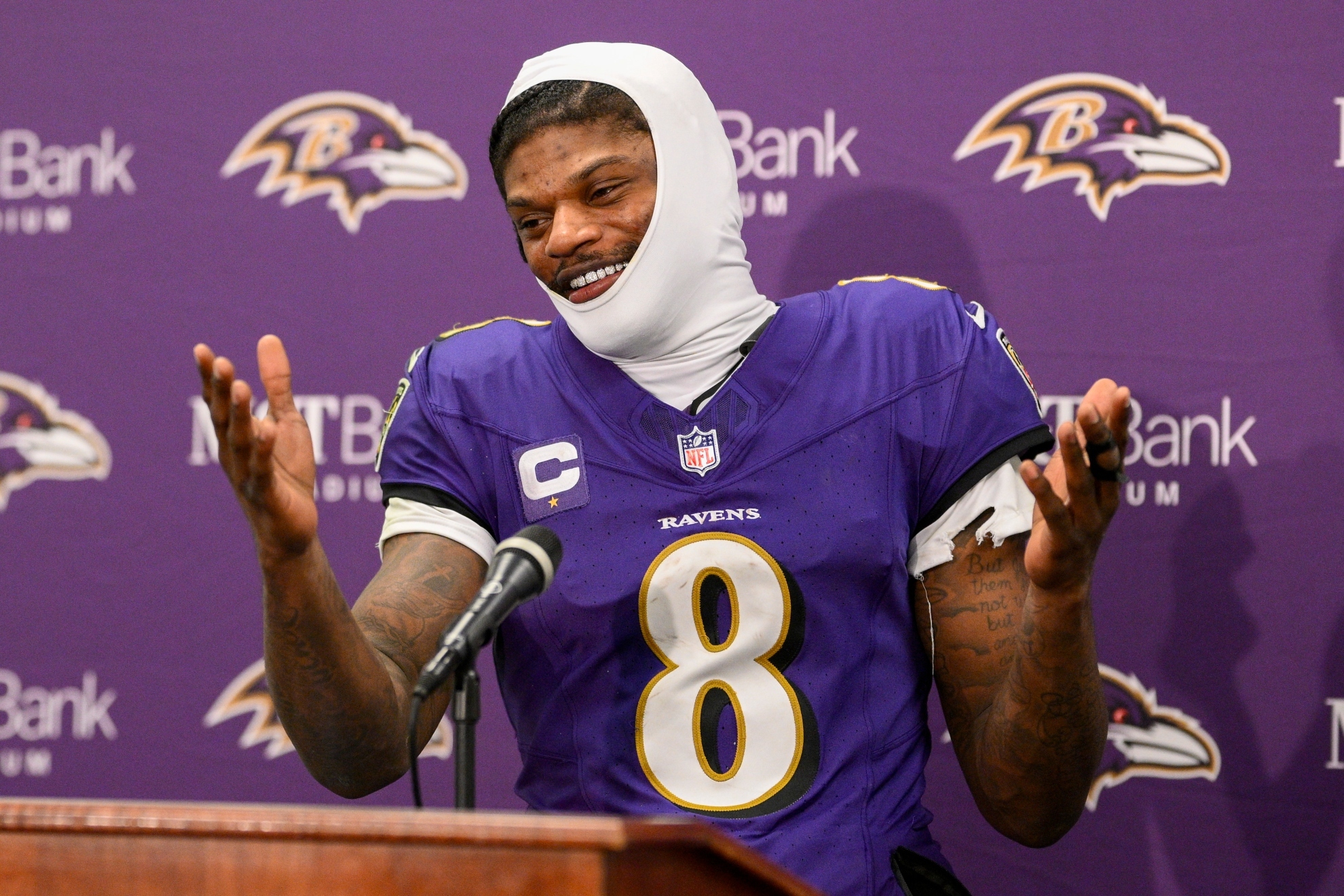 Lamar Jackson's battle against Buffalo's brutal cold