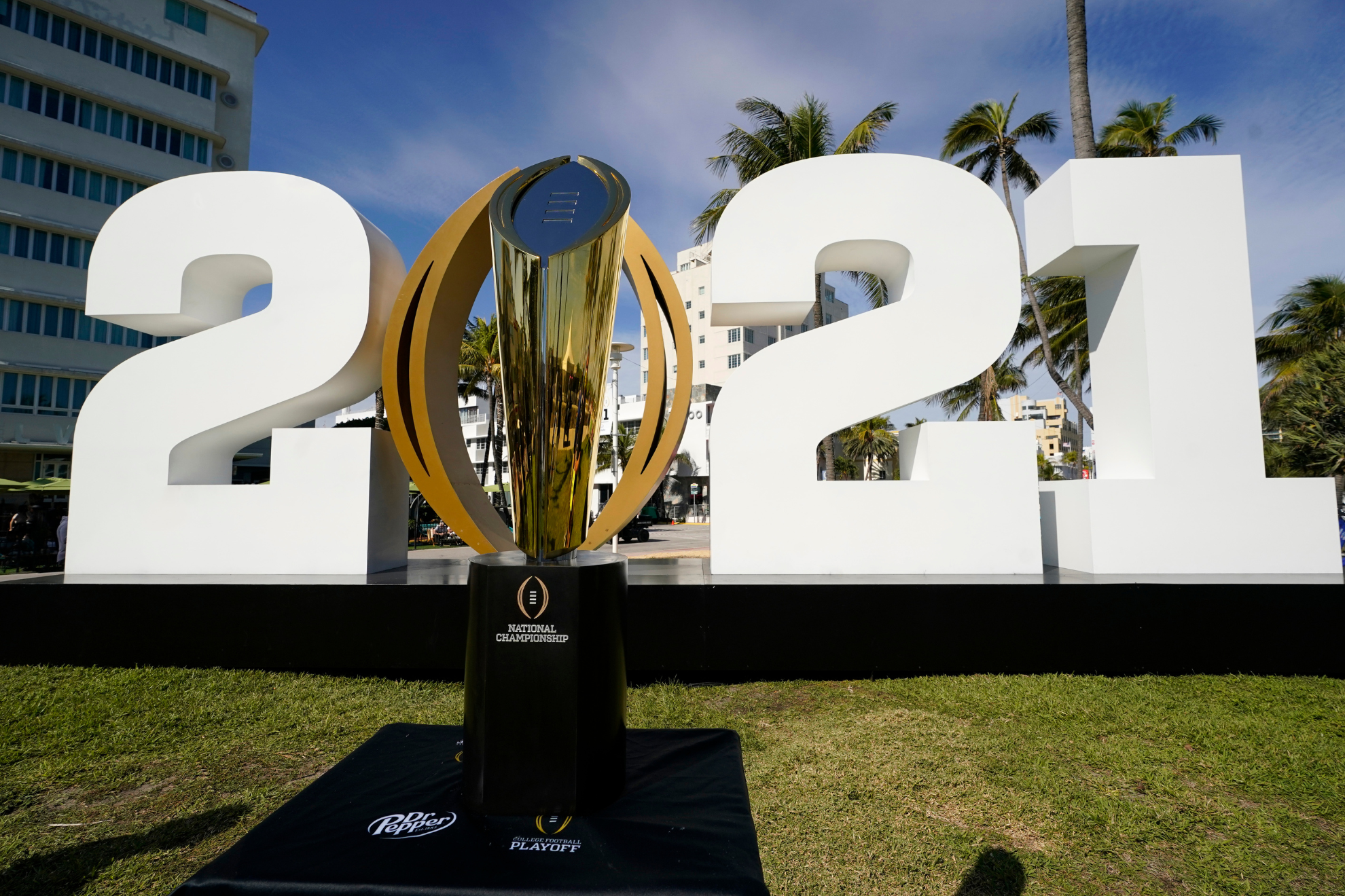 The CFP National Championship was last held at Hard Rock Stadium in Miami Gardens, Florida in 2021.