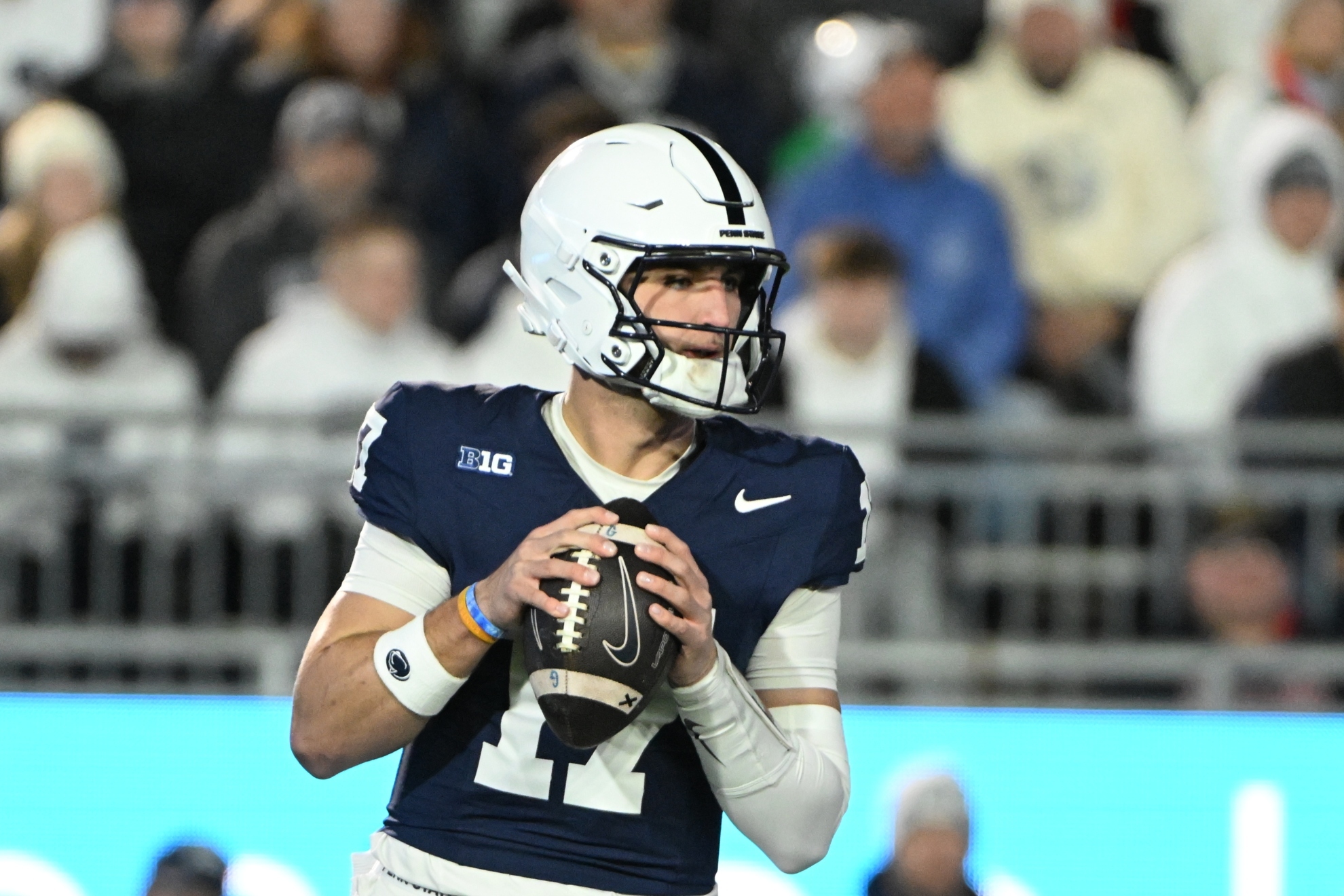 Virginia Tech strengthens QB room by adding former Penn State starter