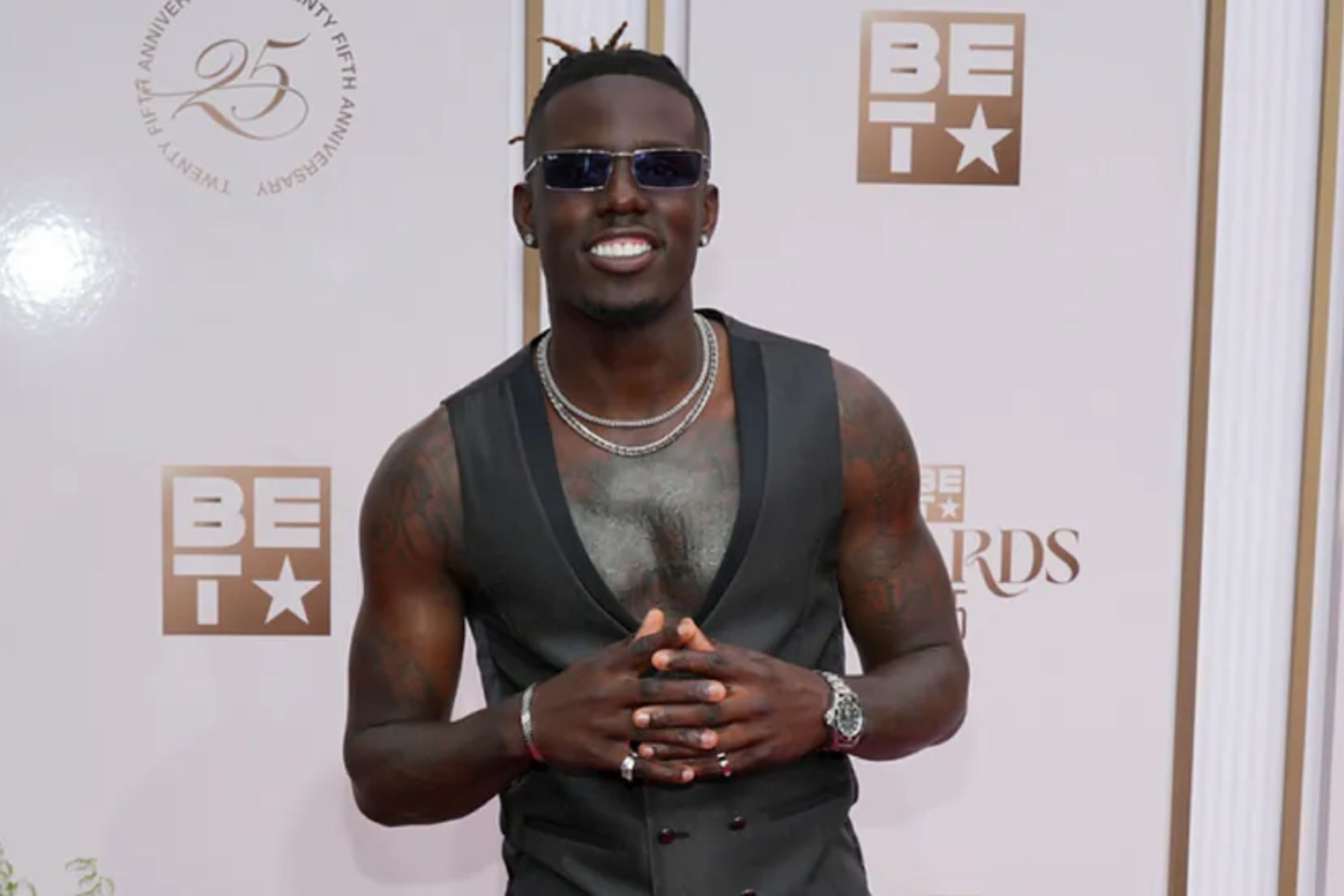 Jamal Roberts arrives at the BET Awards