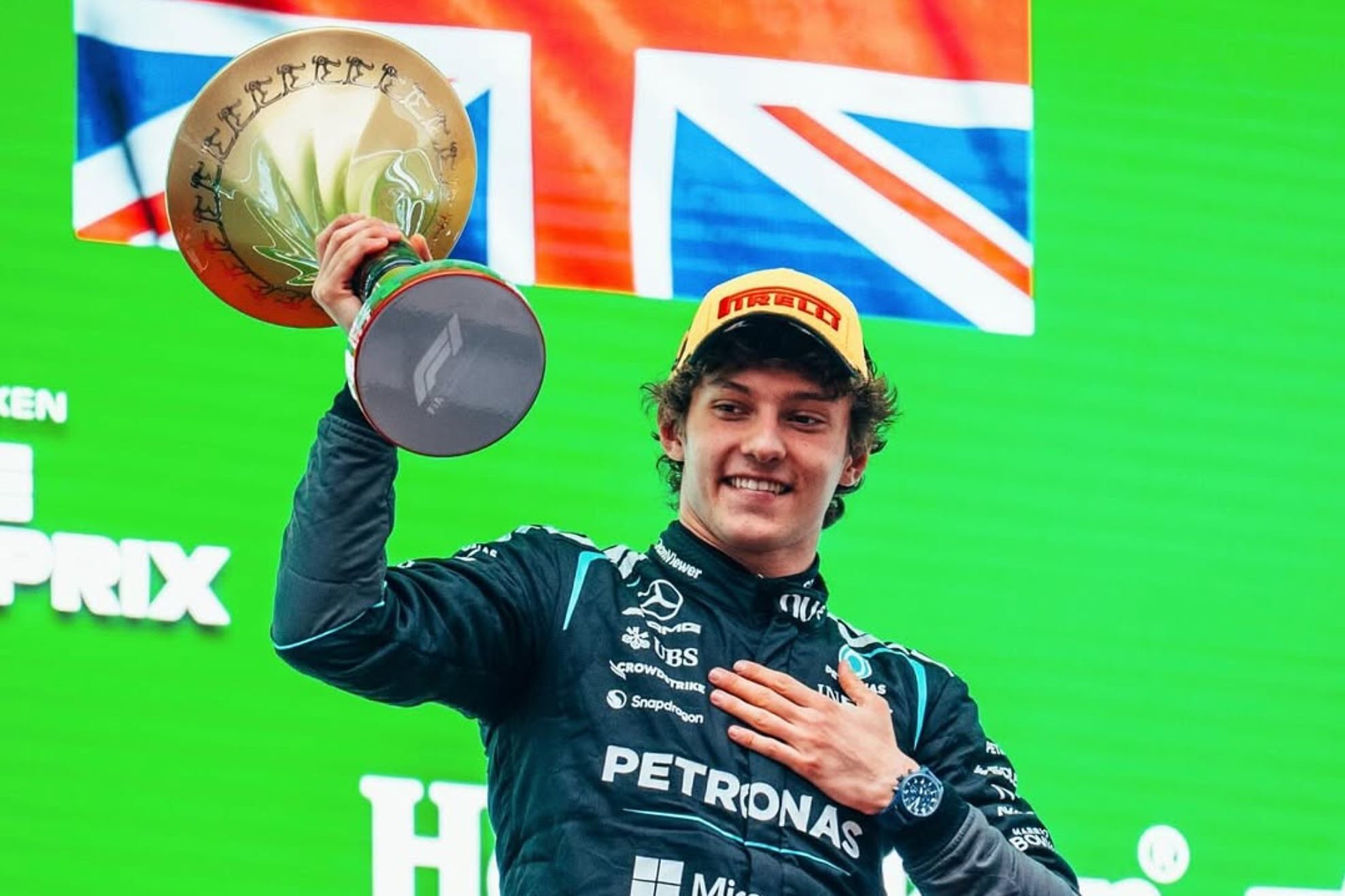 Why did Kimi Antonelli's Chinese Grand Prix win change the early Formula 1 title race?