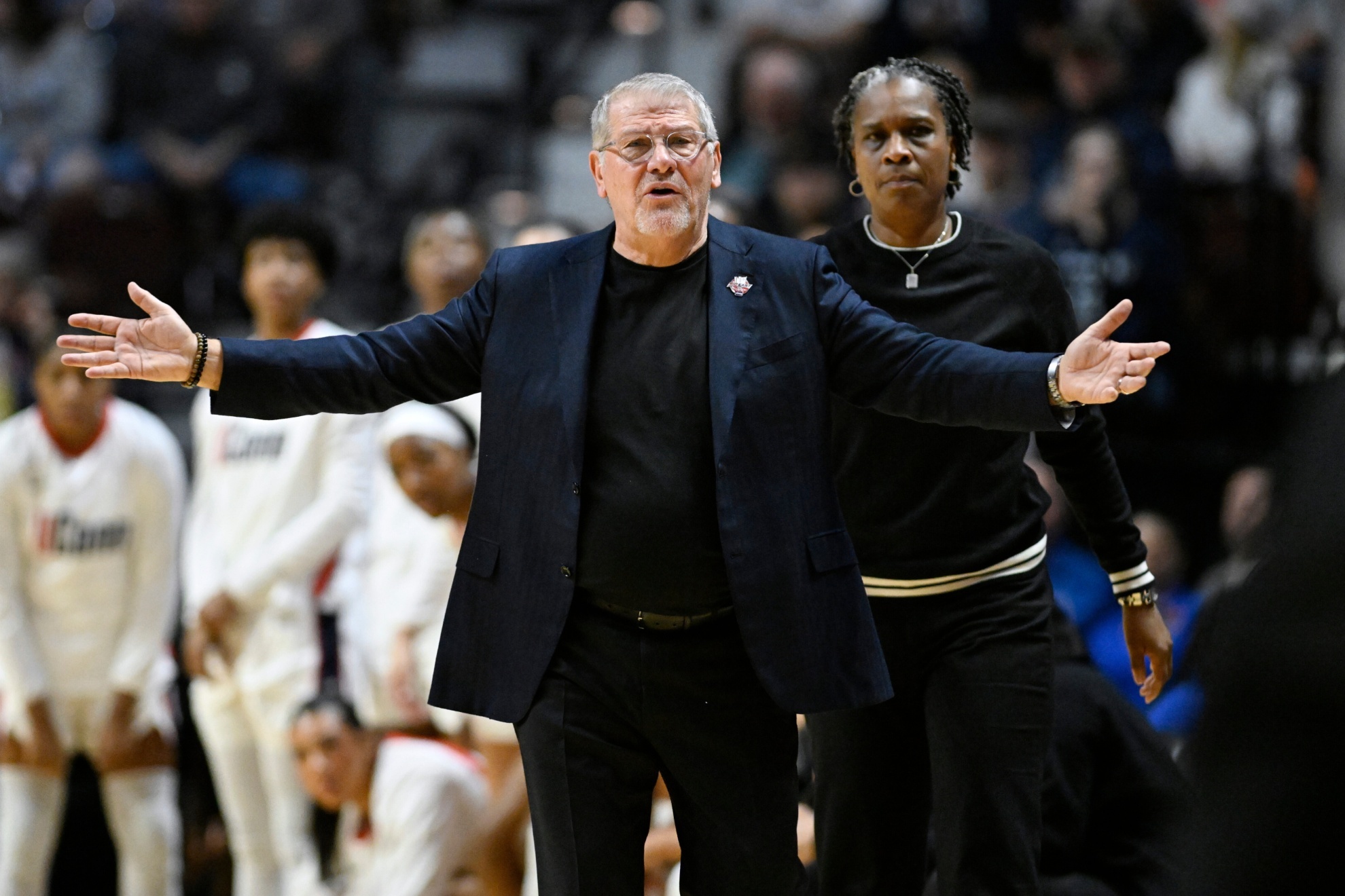 Geno Auriemma did not remain silent in the face of criticism against UConn.