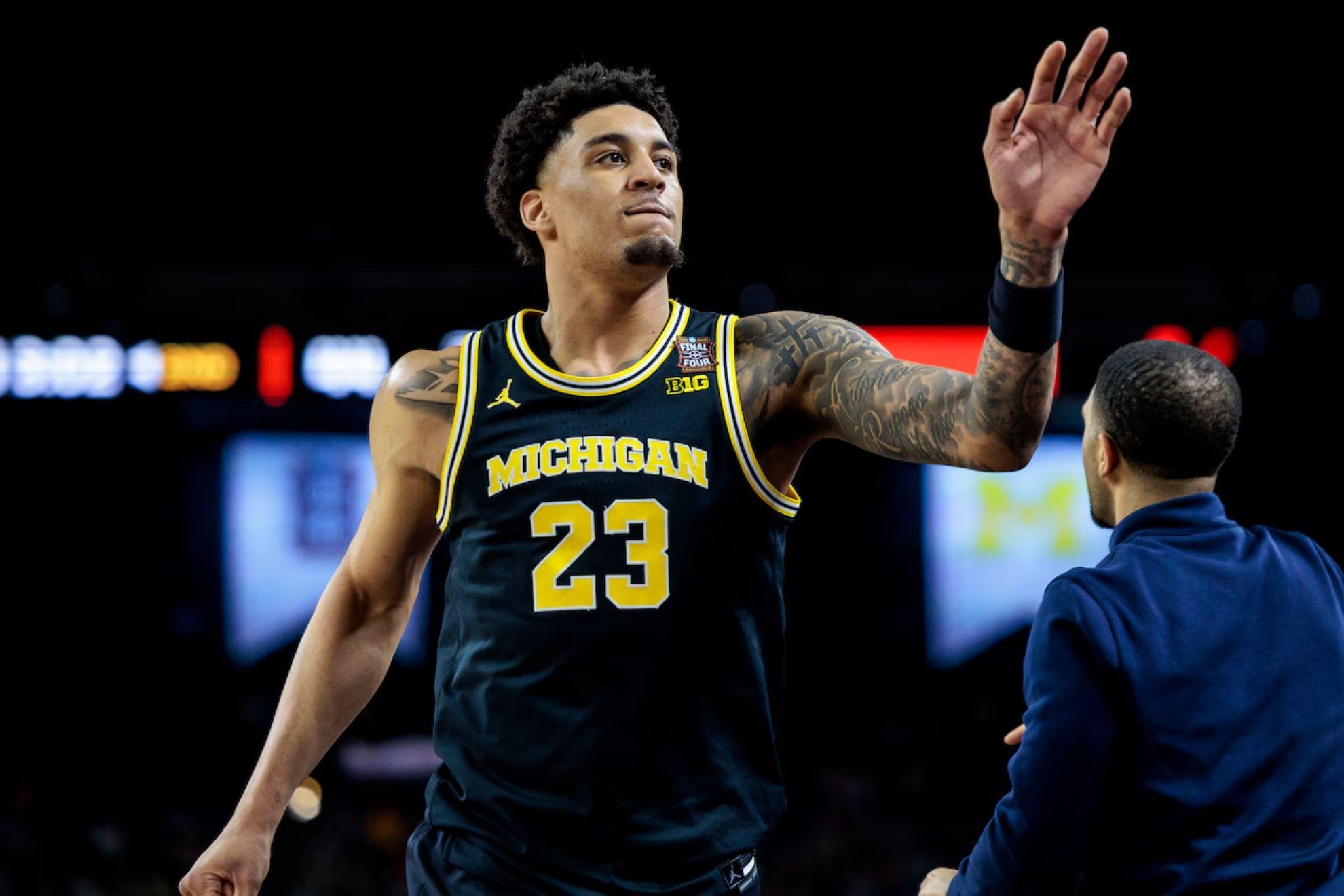 Where is Yaxel Lendeborg from