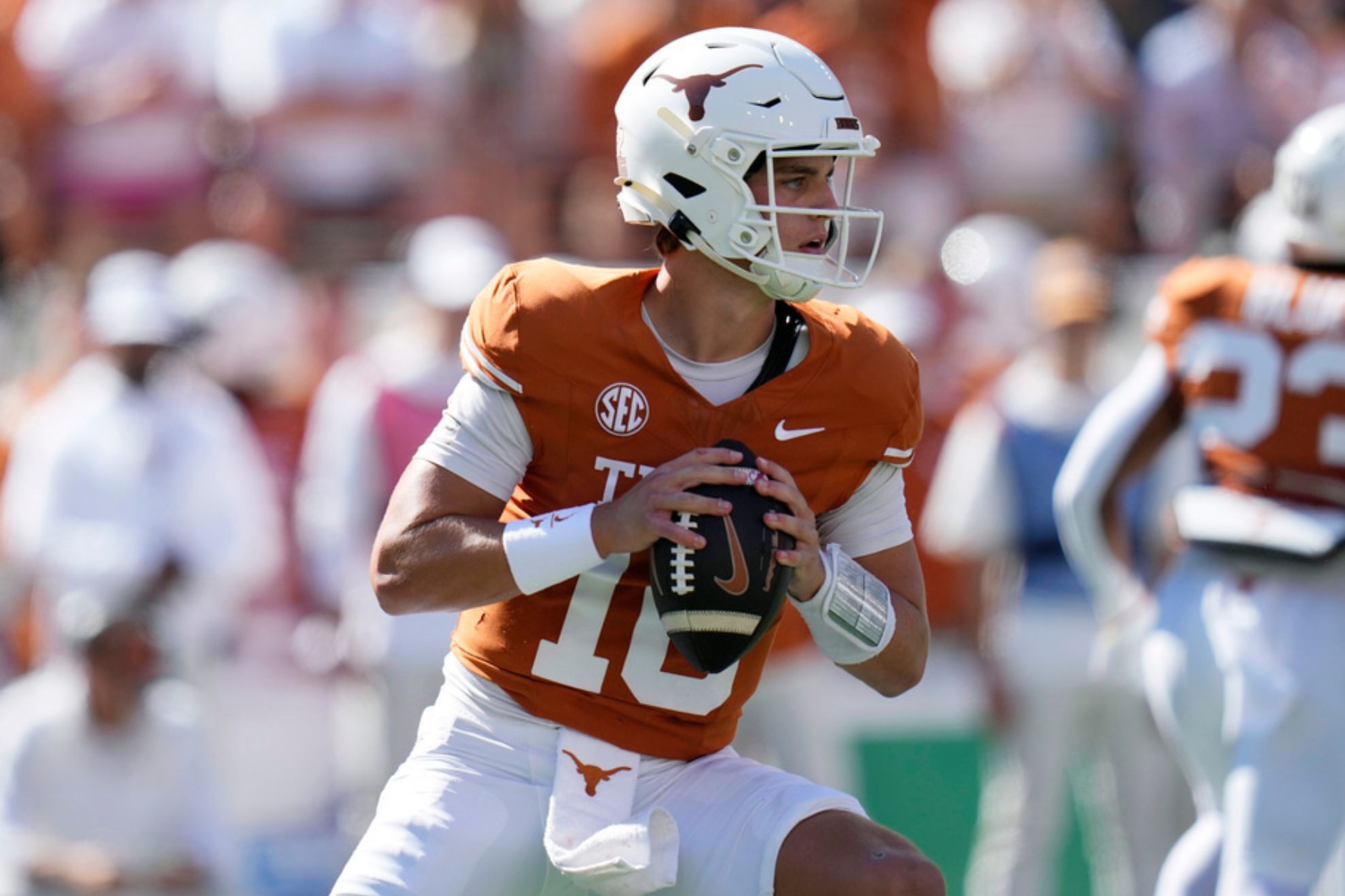 Manning will get his chance at QB1 this season with the Longhorns