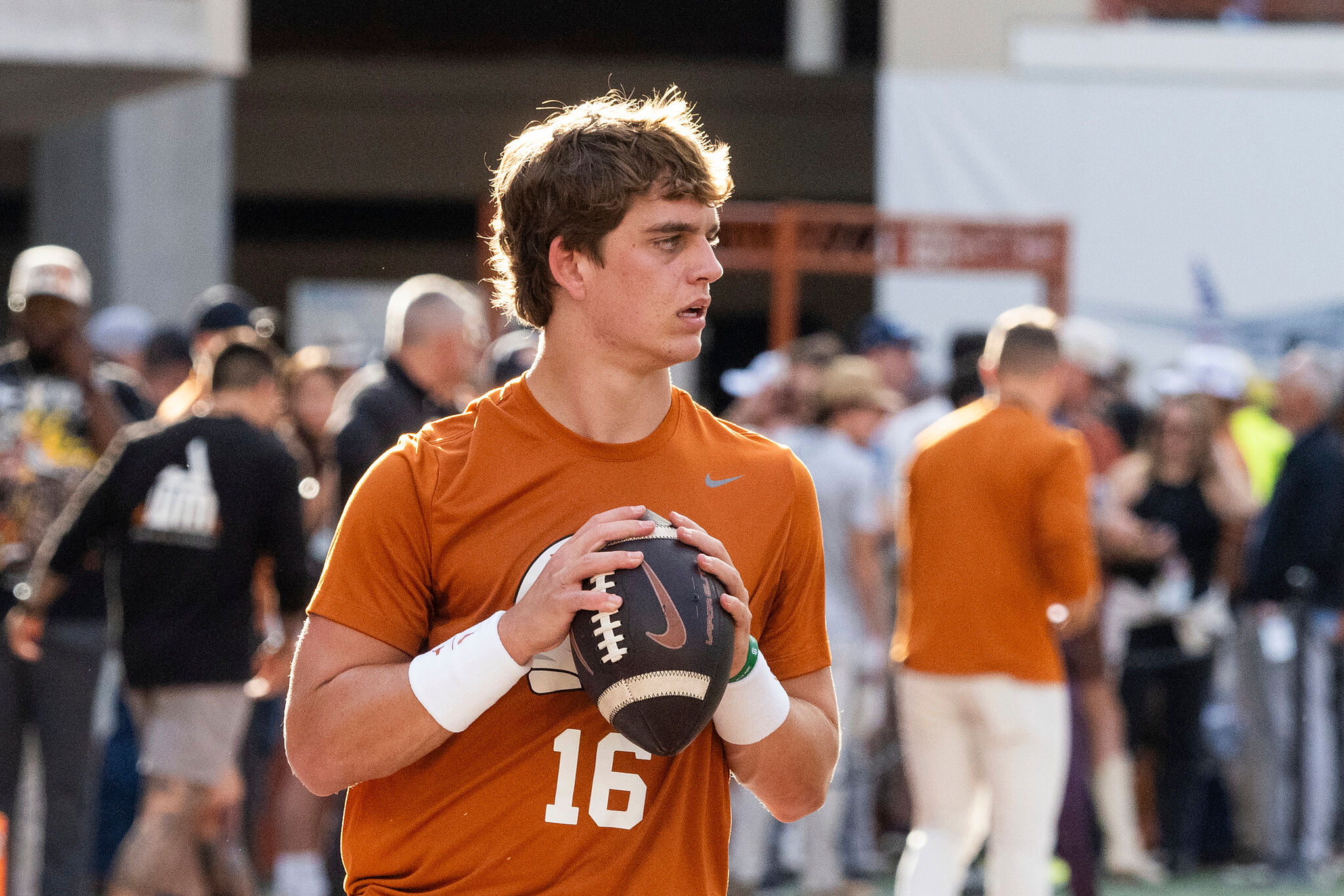 Texas quarterback Arch Manning warms up before an NCAA football game against Georgia