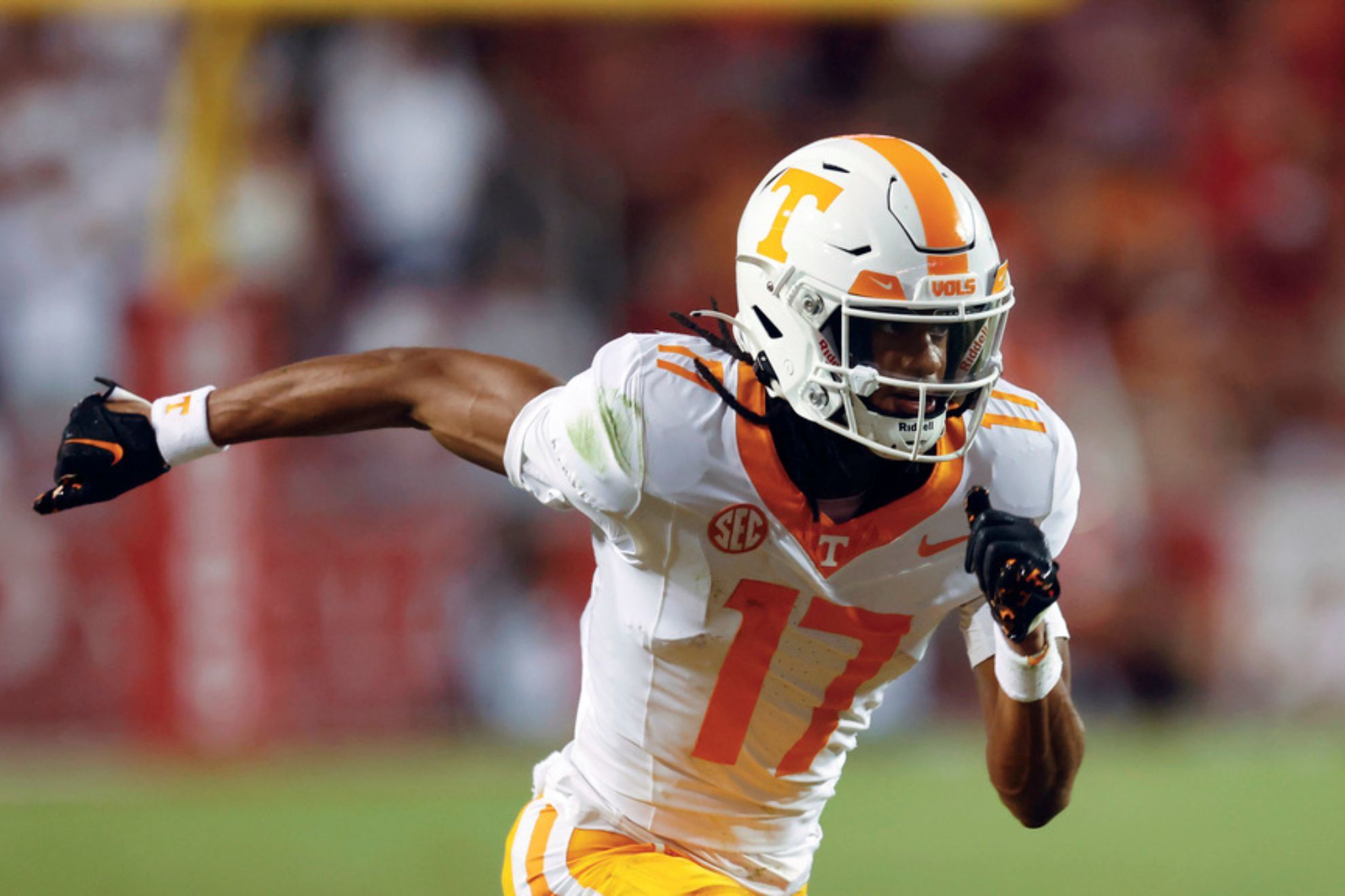 Tennessee wide receiver Chris Brazzell II in action during an NCAA football game against Arkansas
