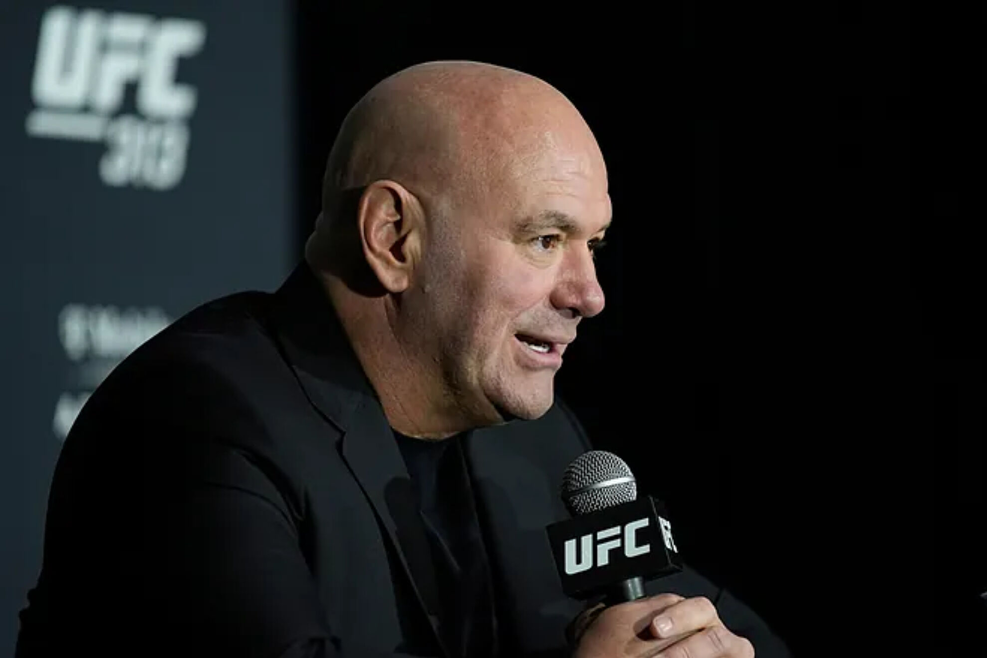 Dana White responds to Jon Jones' apology./