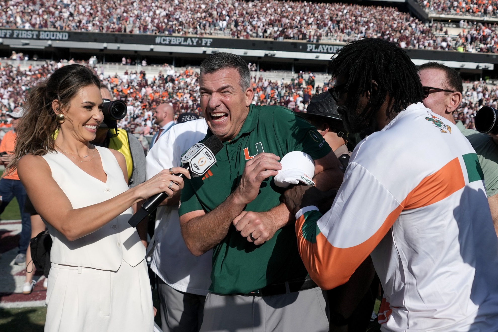 "That was disgusting": Mario Cristobal reacted to Michael Irvin's viral kiss