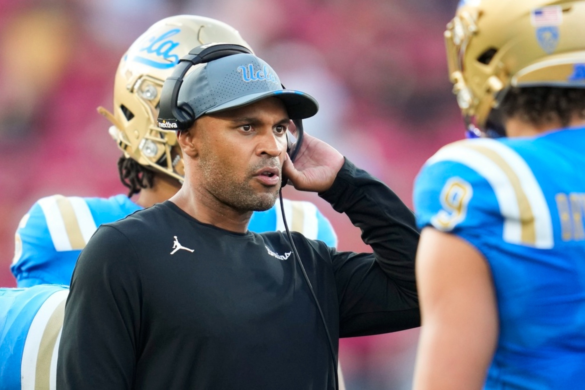 D'Anton Lynn left the Trojans to return to his alma mater in style.