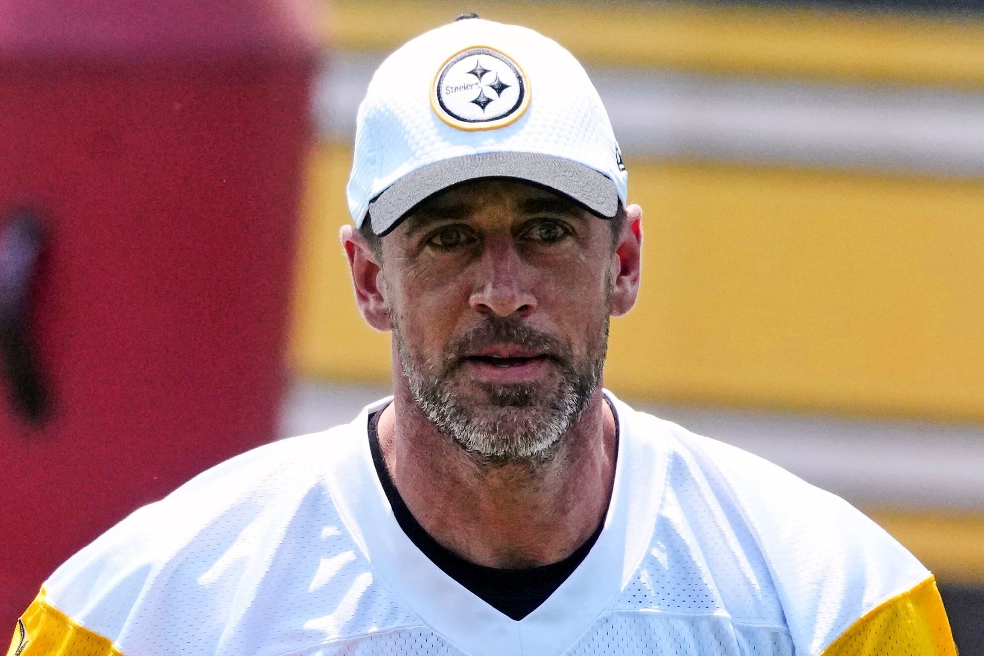 Aaron Rodgers holds the key to the Steelers' draft plans