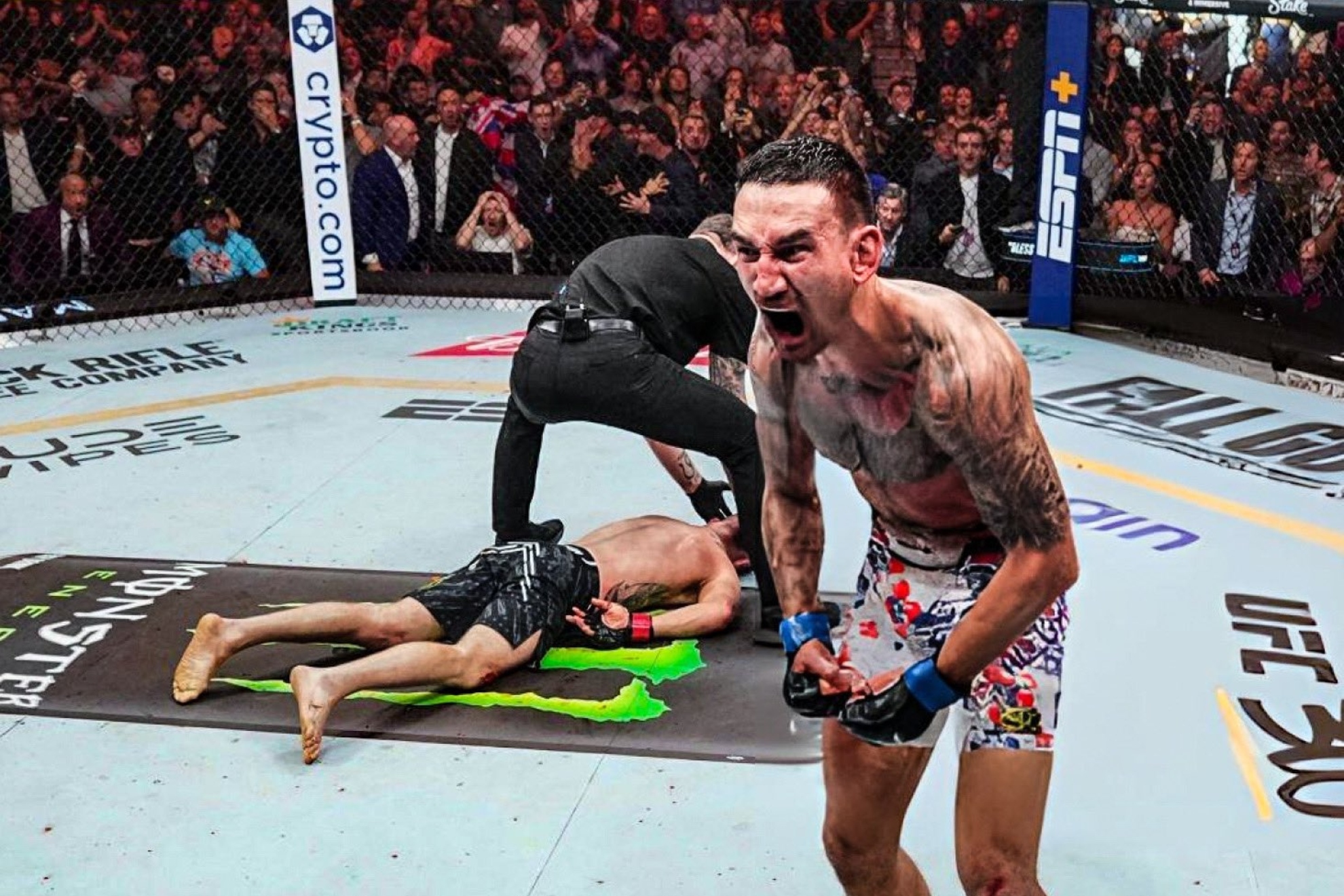 Max Holloway's BMF win: A knockout for the ages!