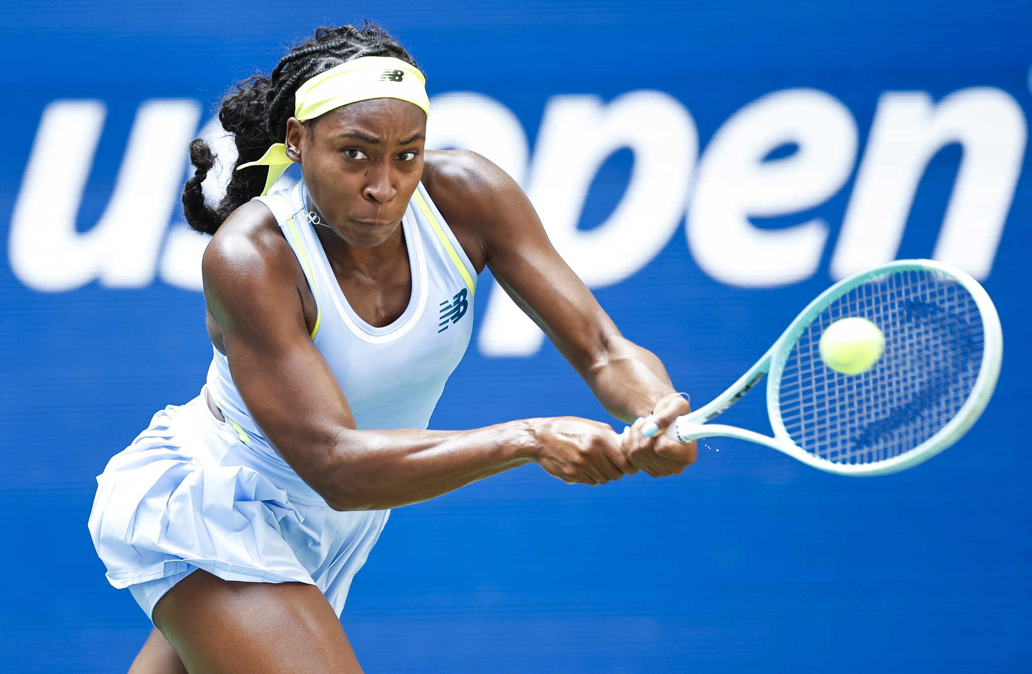 Flushing Meadows (United States), 26/08/2024.- Coco lt;HIT gt;Gauff lt;/HIT gt; of the lt;HIT gt;US lt;/HIT gt; hits a return to Varvara Gracheva of France (unseen) during their first round match of the lt;HIT gt;US lt;/HIT gt; lt;HIT gt;Open lt;/HIT gt; Tennis Championships at the USTA Billie Jean King National Tennis Center in Flushing Meadows, New York, USA, 26 August 2024. The lt;HIT gt;US lt;/HIT gt; lt;HIT gt;Open lt;/HIT gt; tournament runs from 26 August through 08 September. (Tenis, Francia, Nueva York) EFE/EPA/JUSTIN LANE