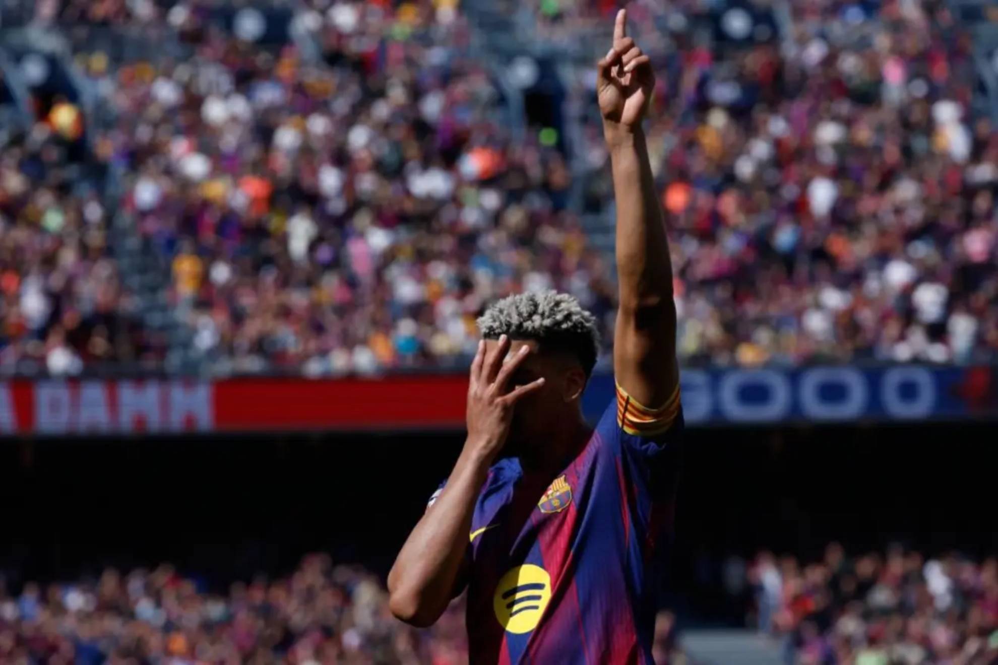 The day Ronald Araujo hit rock bottom at Barcelona and asked for help ...