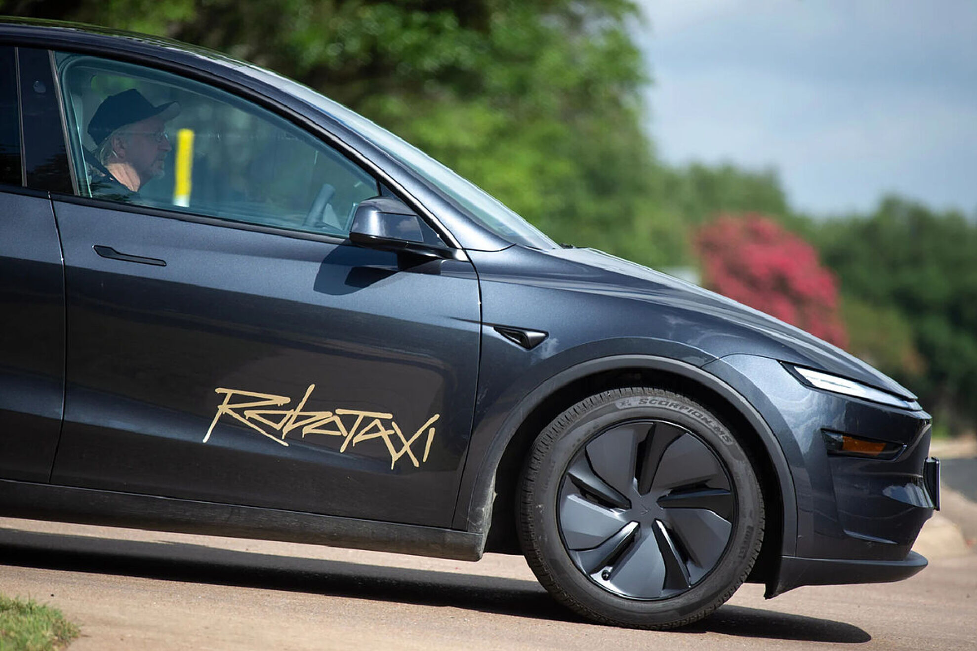 Robitaxti Rumer's Tesla's Robotaxi continues to expand: spotted in a major Texas city | MARCA