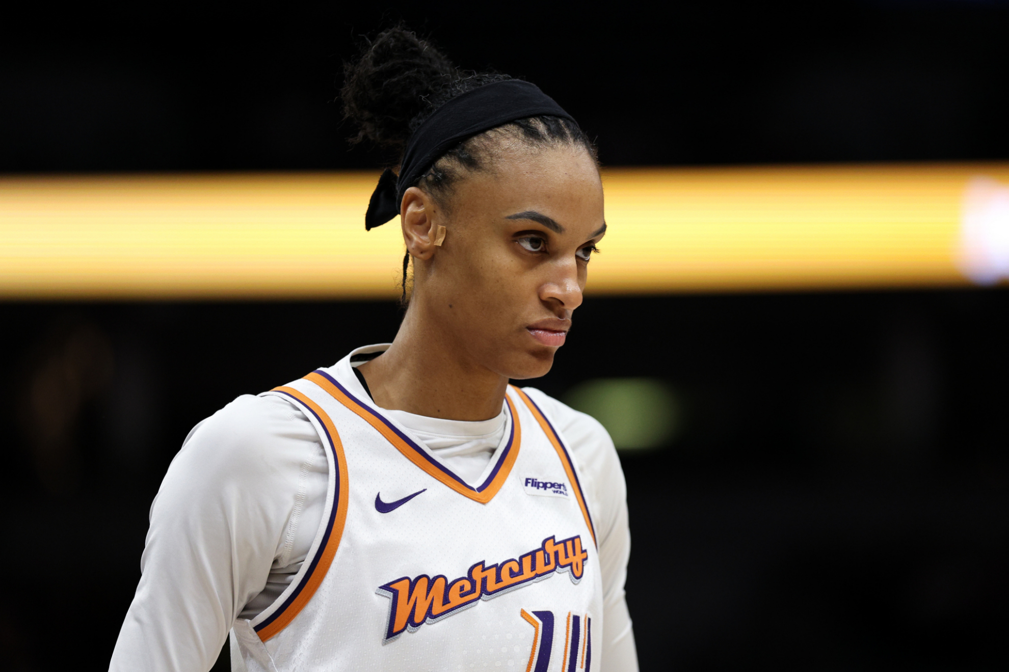 DeWanna Bonner tries to pull a Caitlin Clark move in WNBA Finals, but it  backfires badly | MARCA