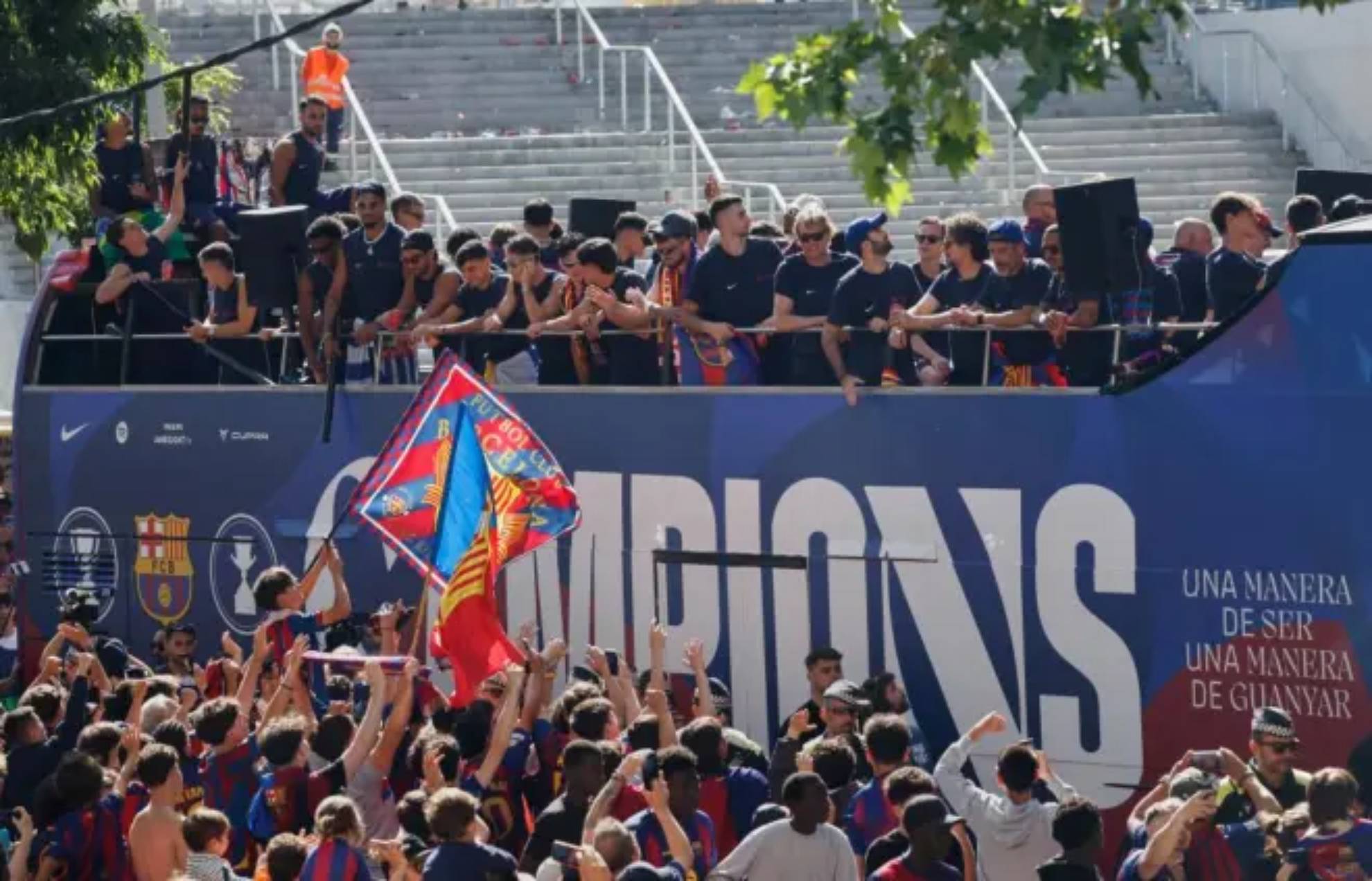 The victory parade bus
