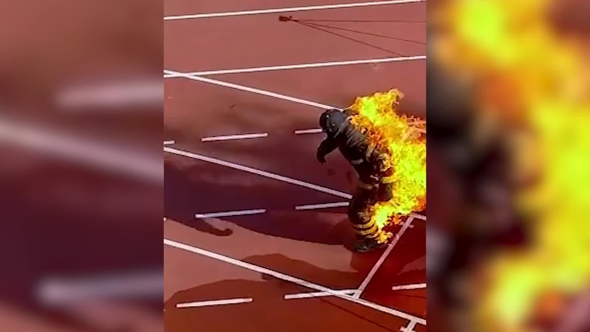 Firefighter breaks a world record in flames and without oxygen
