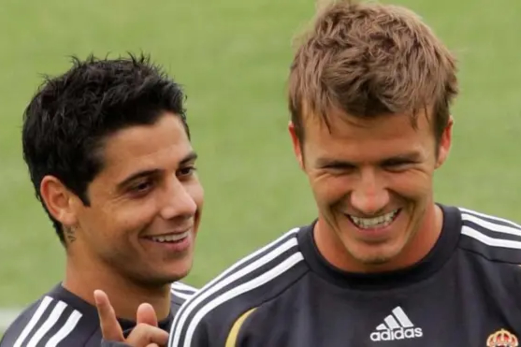 Cicinho with Beckham.