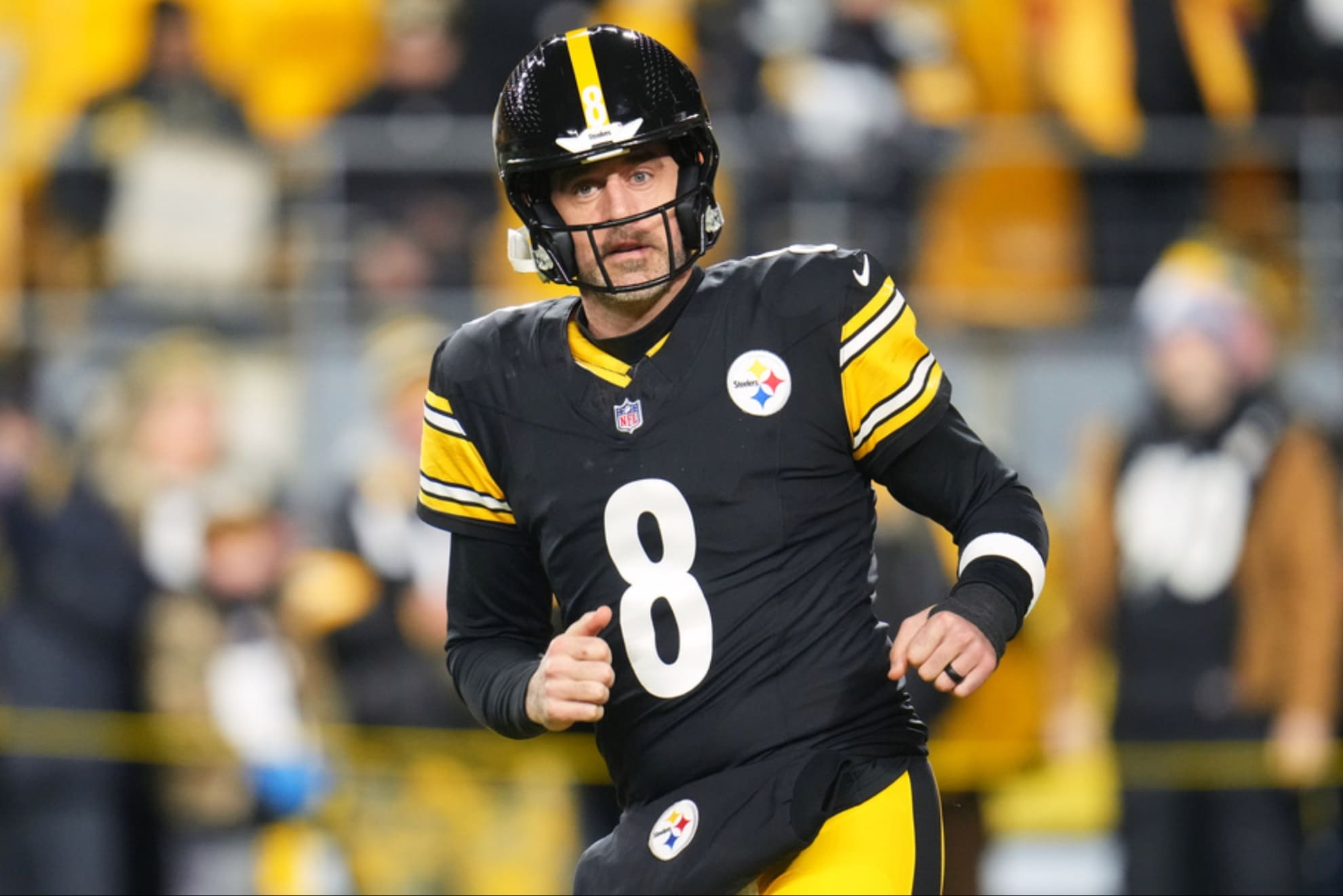 Aaron Rodgers stays in Pittsburgh for 22nd NFL season
