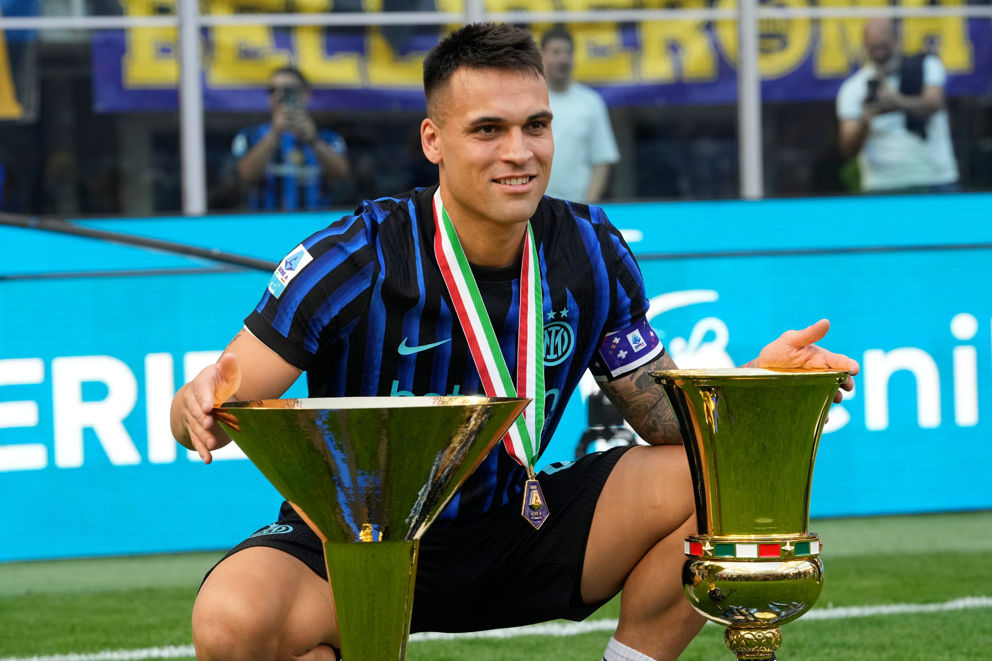 Lautaro Martínez names the world's best striker