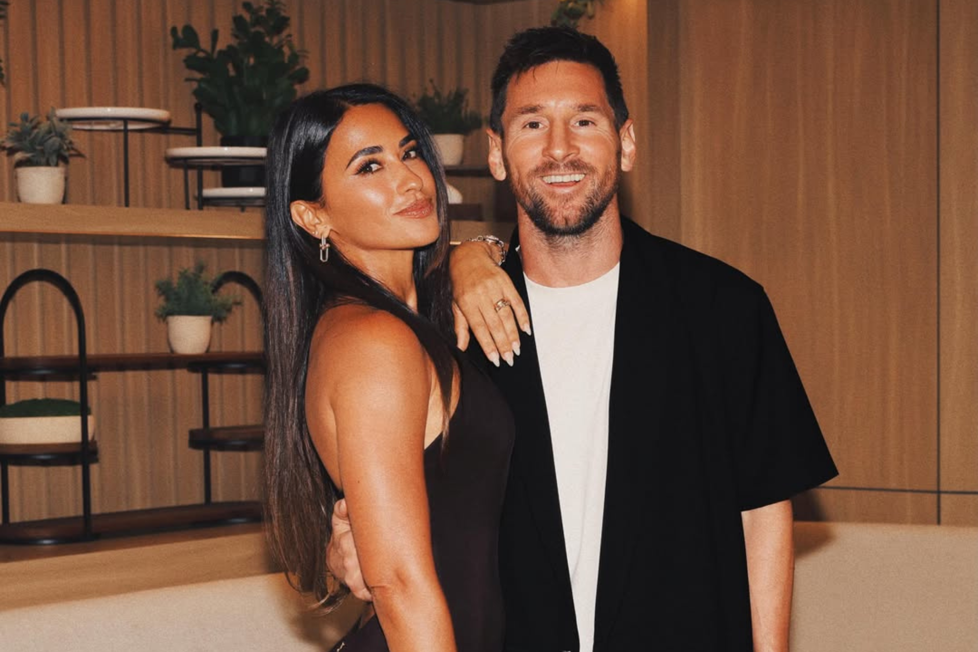 Antonela Roccuzzo s Surprising Gesture Before Messi s Debut That Helped antonela-roccuzzo-s-surprising-gesture-before-messi-s-debut-that-helped