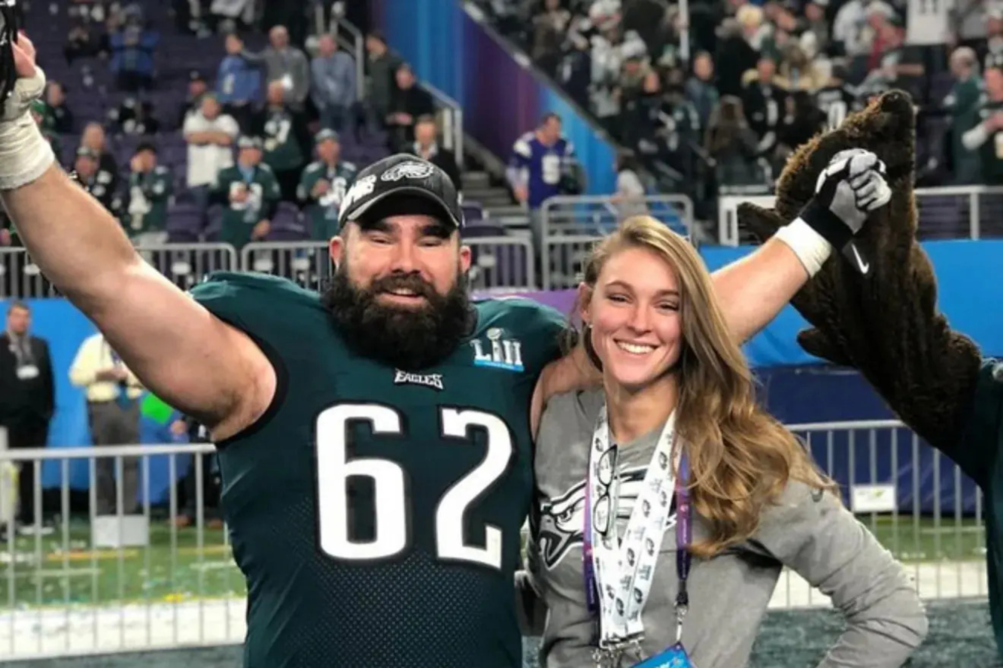 Jason Kelce and Kylie Kelce LAPRESSE