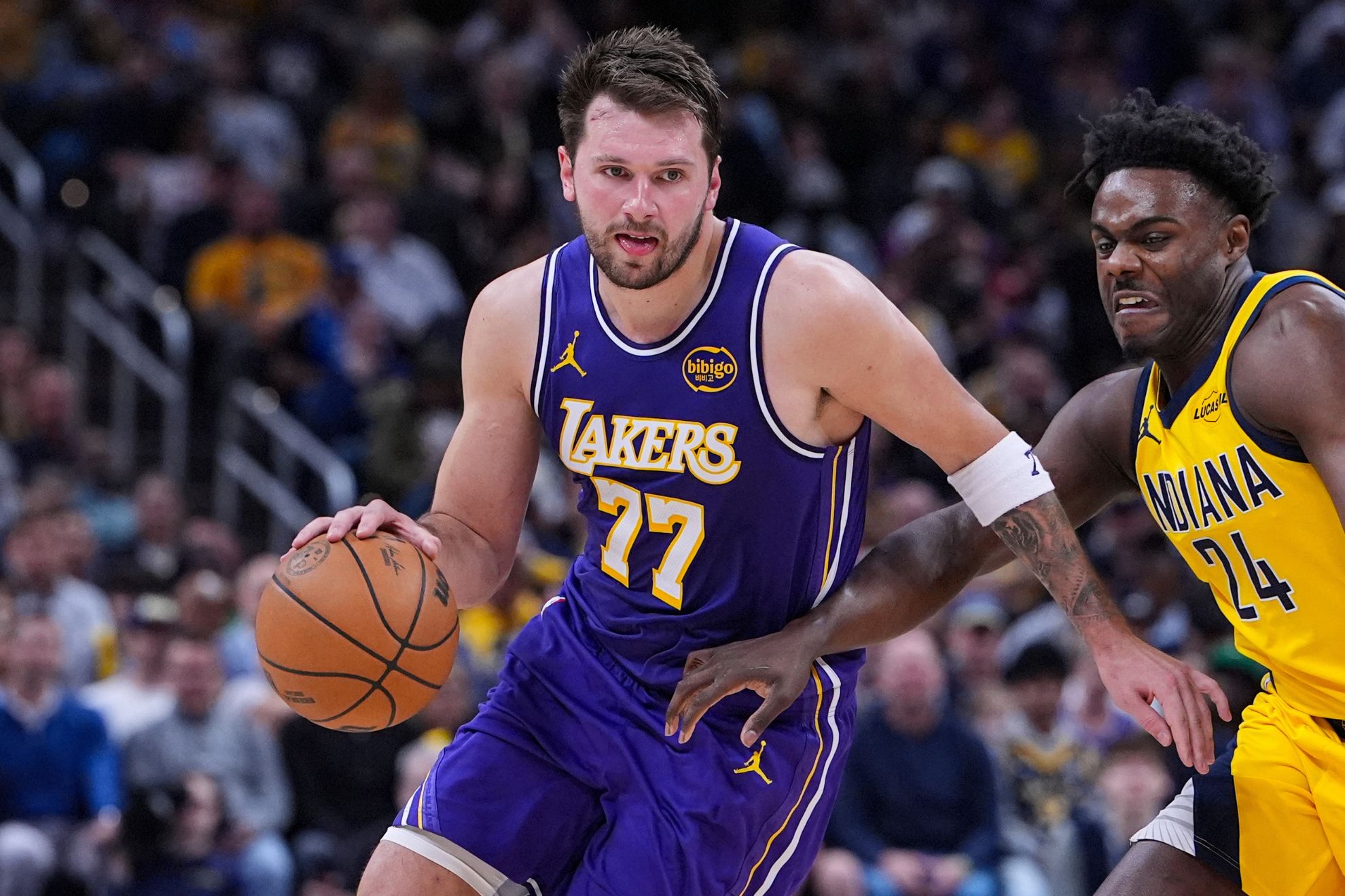 Los Angeles Lakers guard Luka Doncic (77).