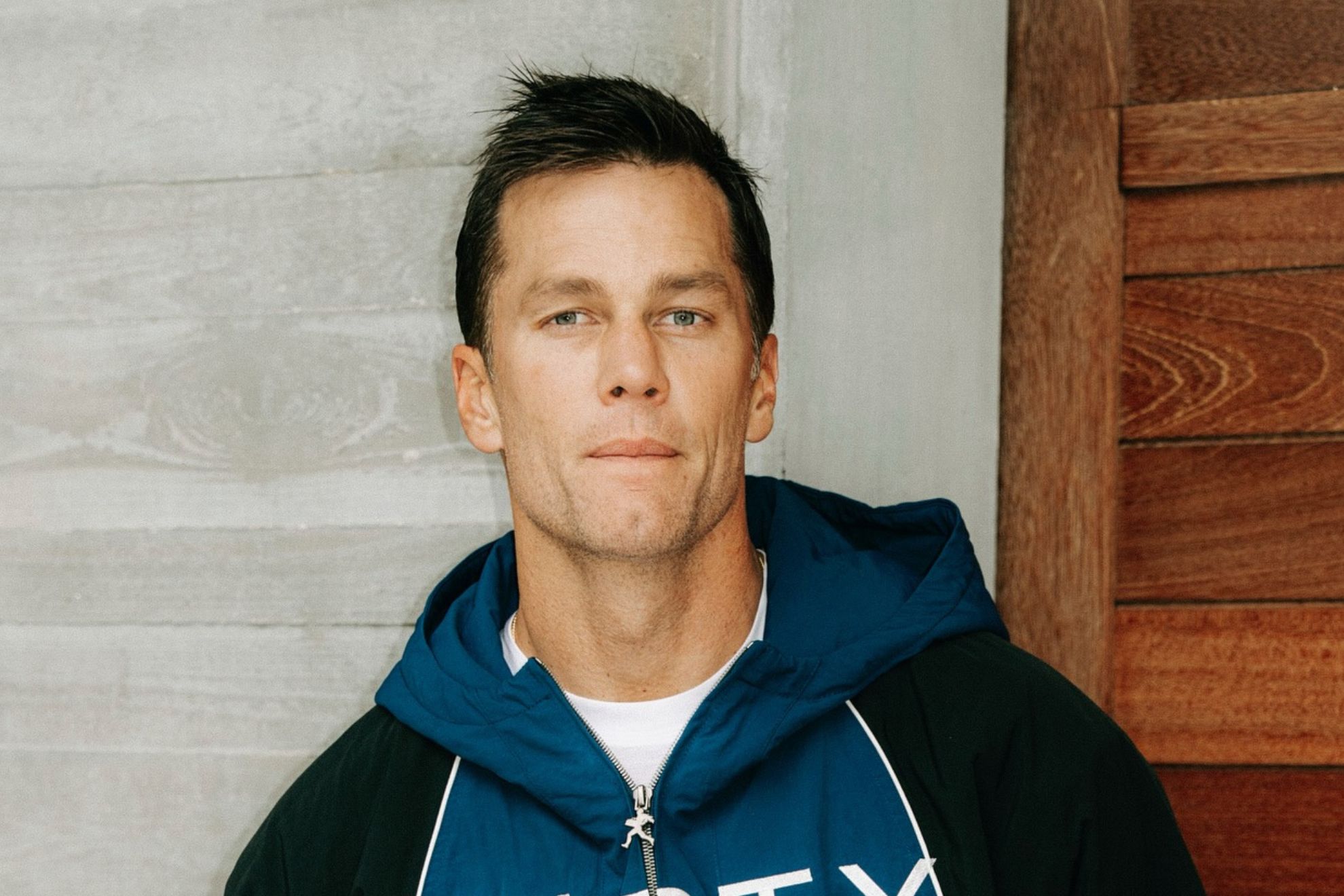 Tom Brady reflects on life as he bids farewell to his 40s after being spotted alone on his $20 million yacht. LAPRESSE .