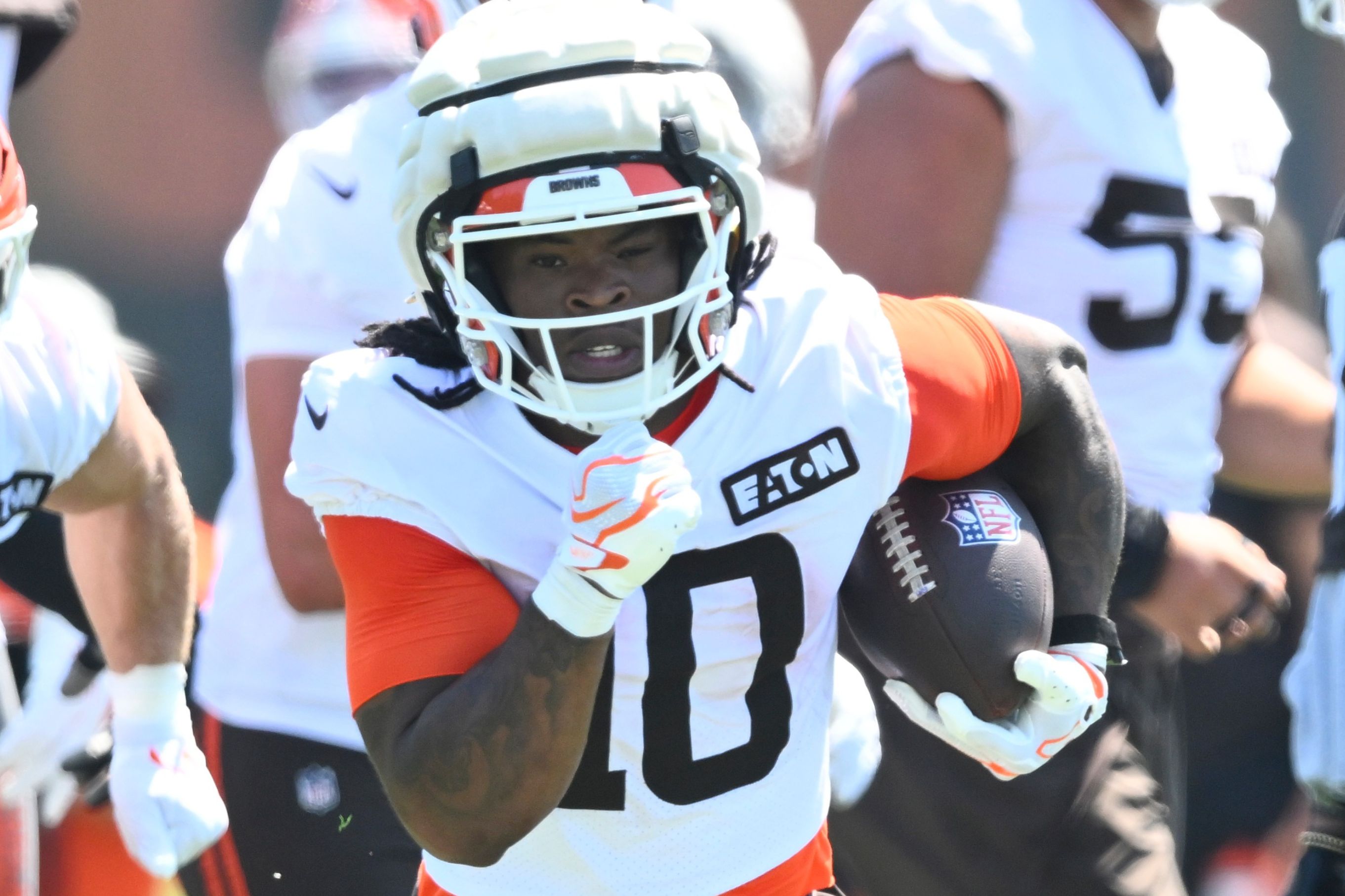 Cleveland Browns running back Quinshon Judkins (10).
