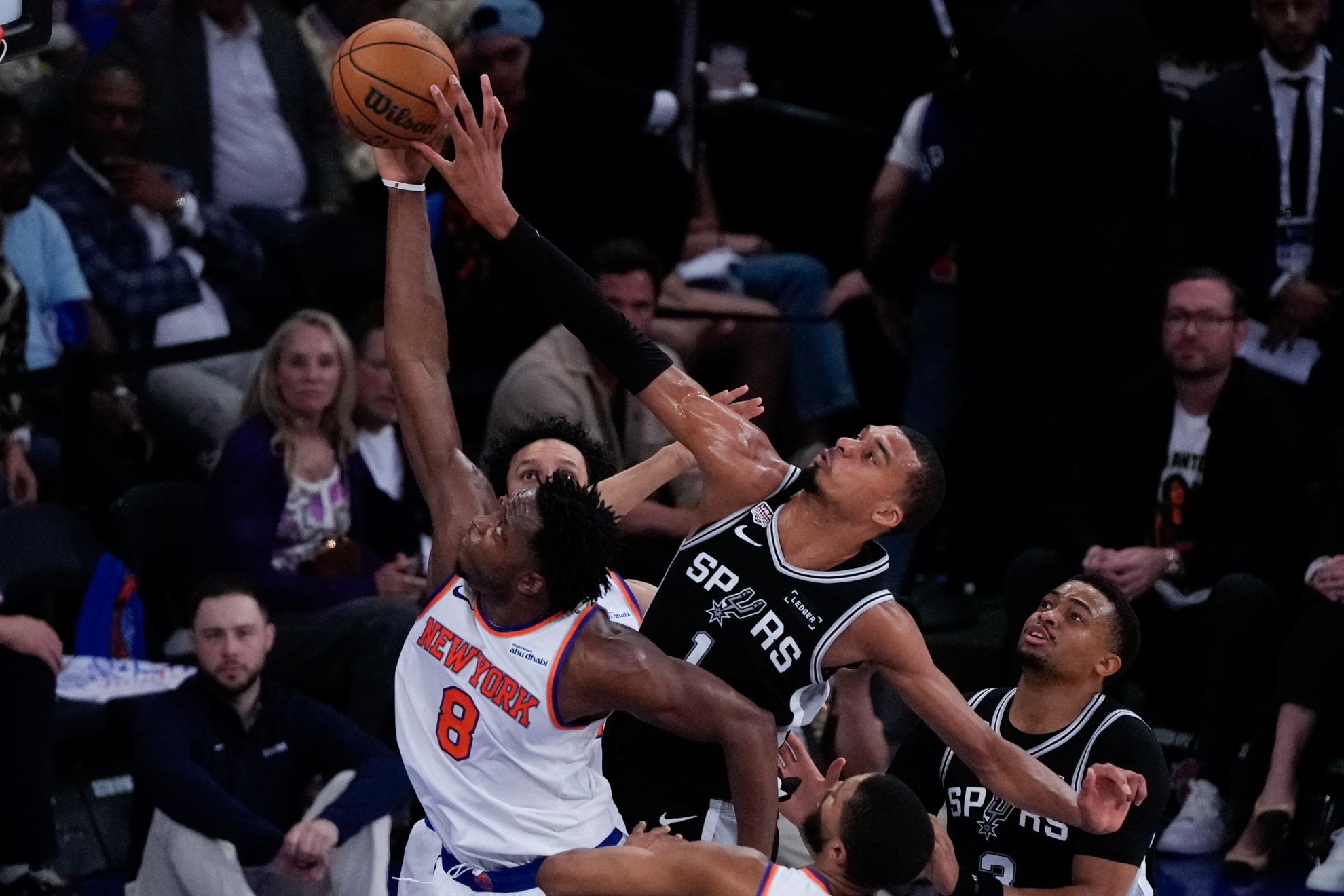 San Antonio Spurs forward Victor Wembanyama blocks the shot of New York Knicks forward Og Anunoby (8) during the NBA Finals