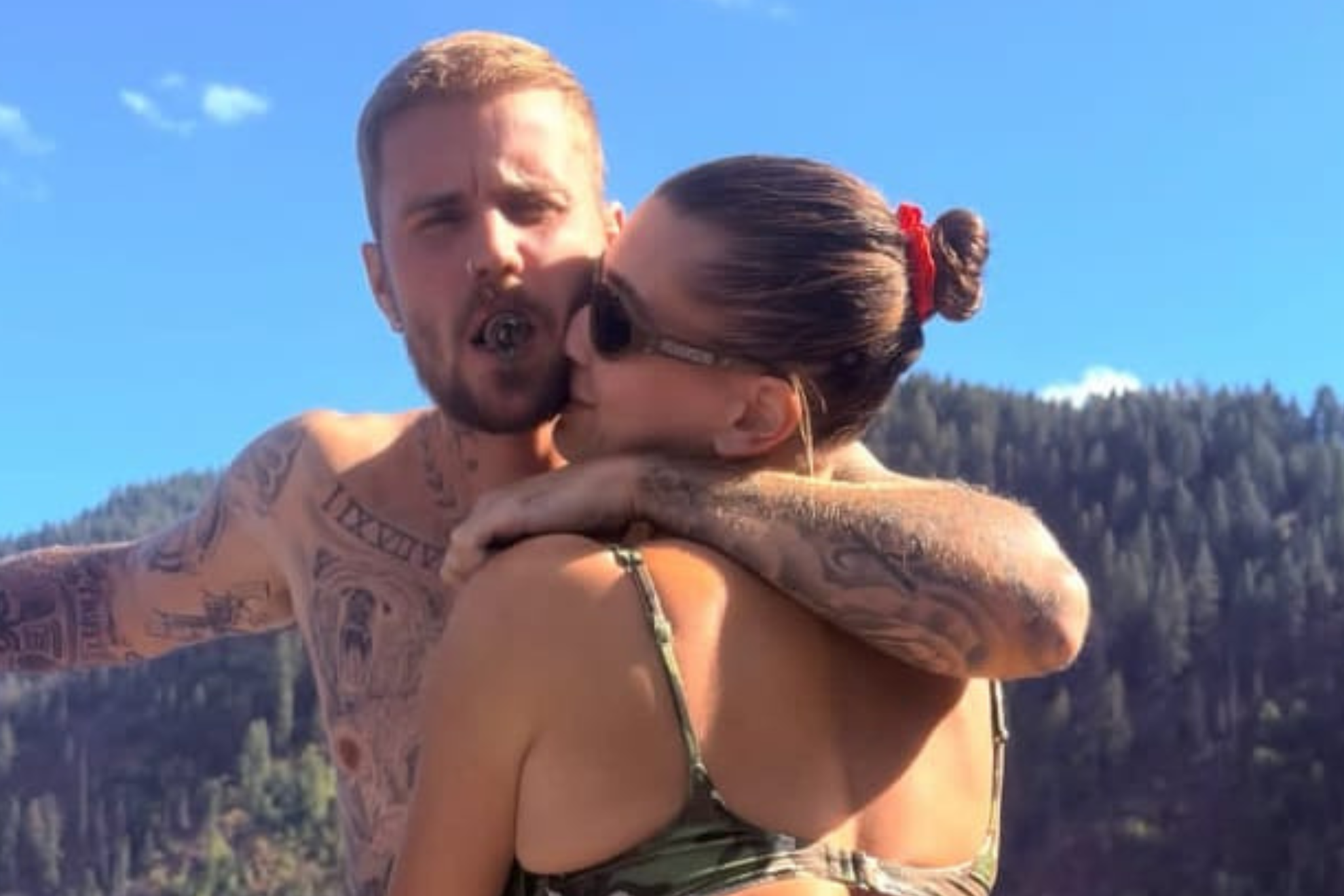 The couple enjoyed the day with some friends and shared on their social media snapshots that captured a scene of the two of them which quickly went viral. instagram@lilbieber