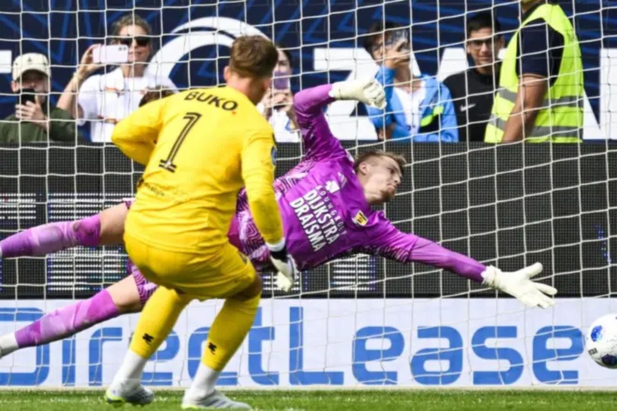 Ronald Koeman Jr. scores one of his penalty kicks