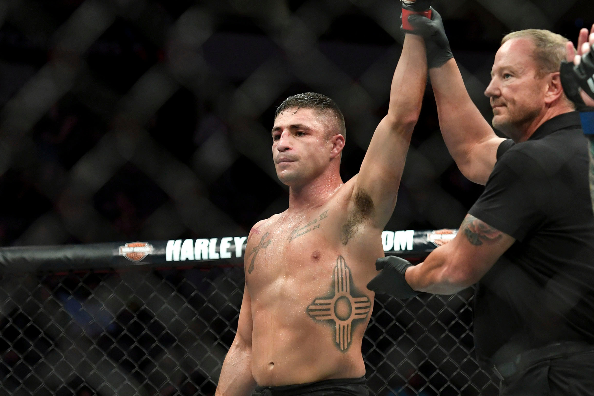 The former fighter was arrested for drunk driving and violating his probation for illegal weapons possession. LAPRESSE