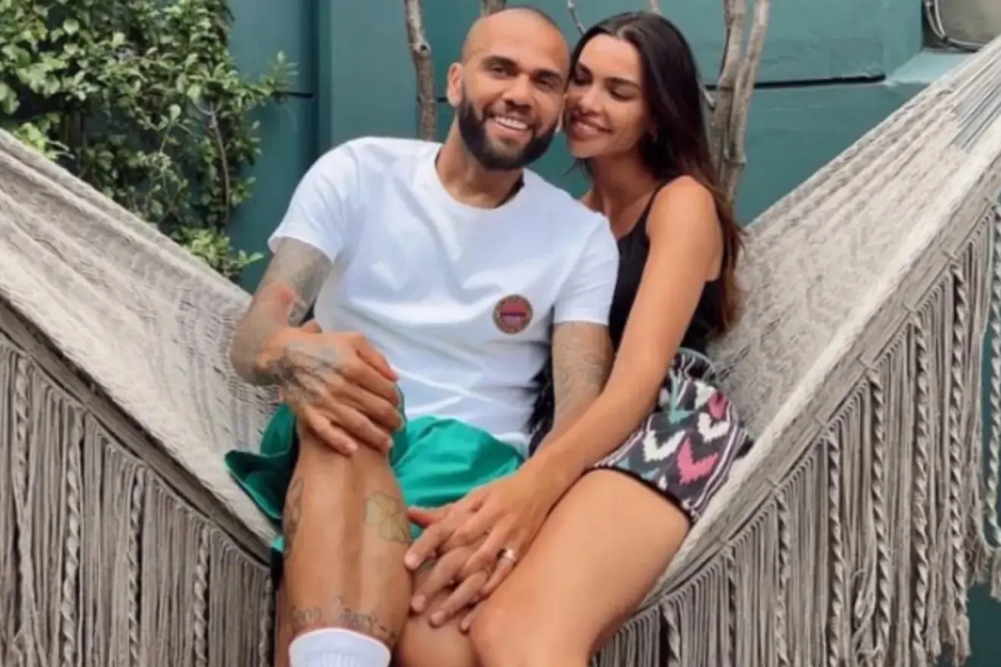 Dani Alves and Joana Sanz. IG