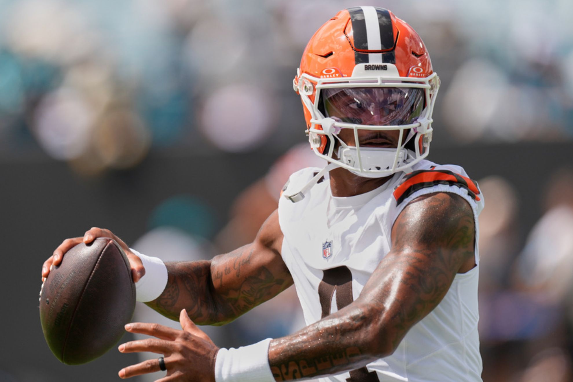 Cleveland Browns quarterback Deshaun Watson (4) throws before an NFL football game against the Jacksonville Jaguars