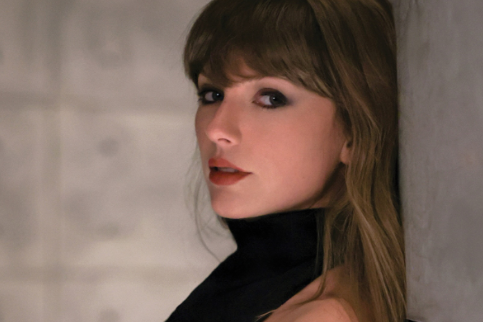 The singer announced the release of her new song and opened the pre-sale period on her website for 24 hours. instagram@taylorswift