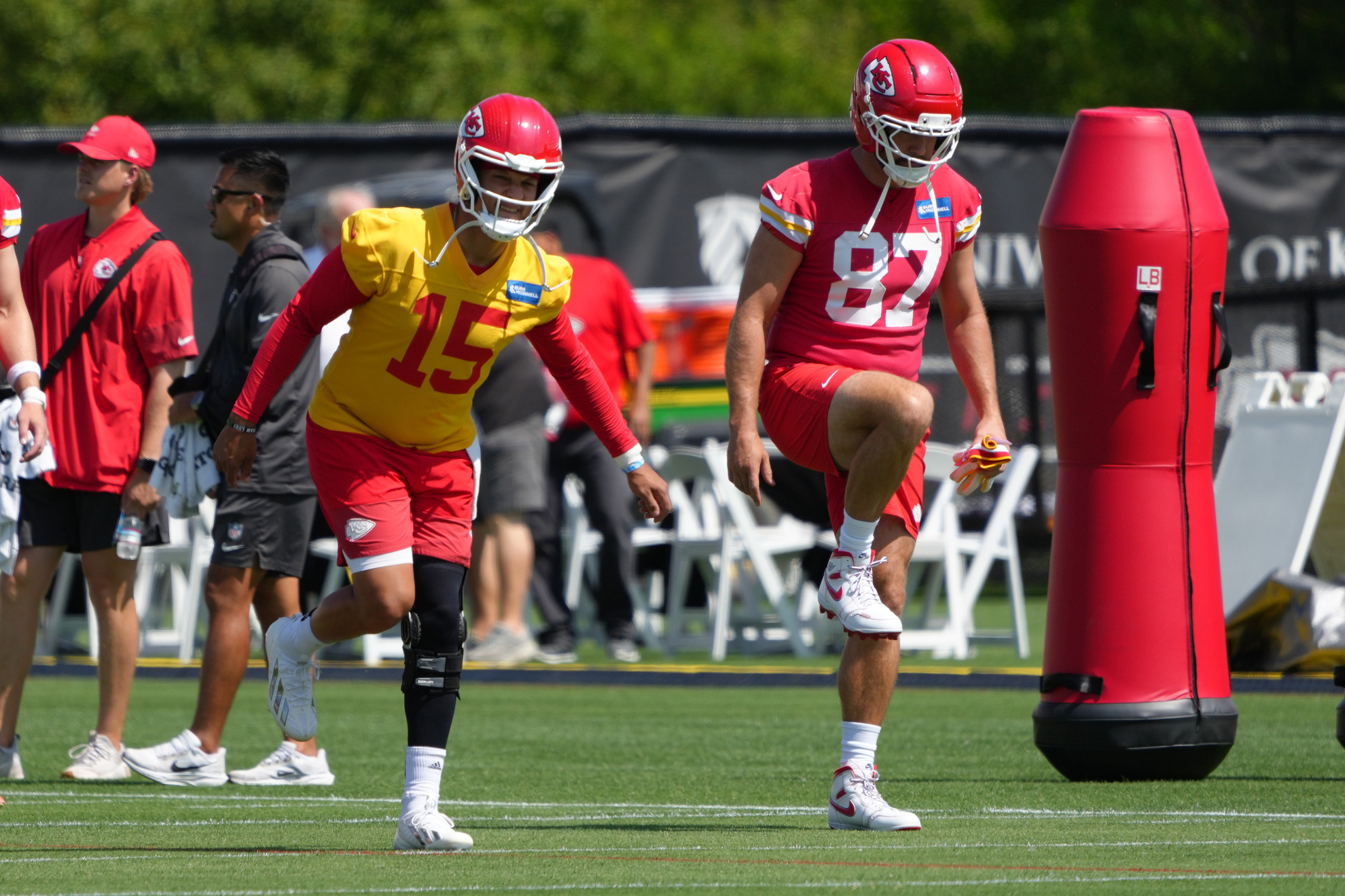 Patrick Mahomes and Travis Kelce LAPRESSE
