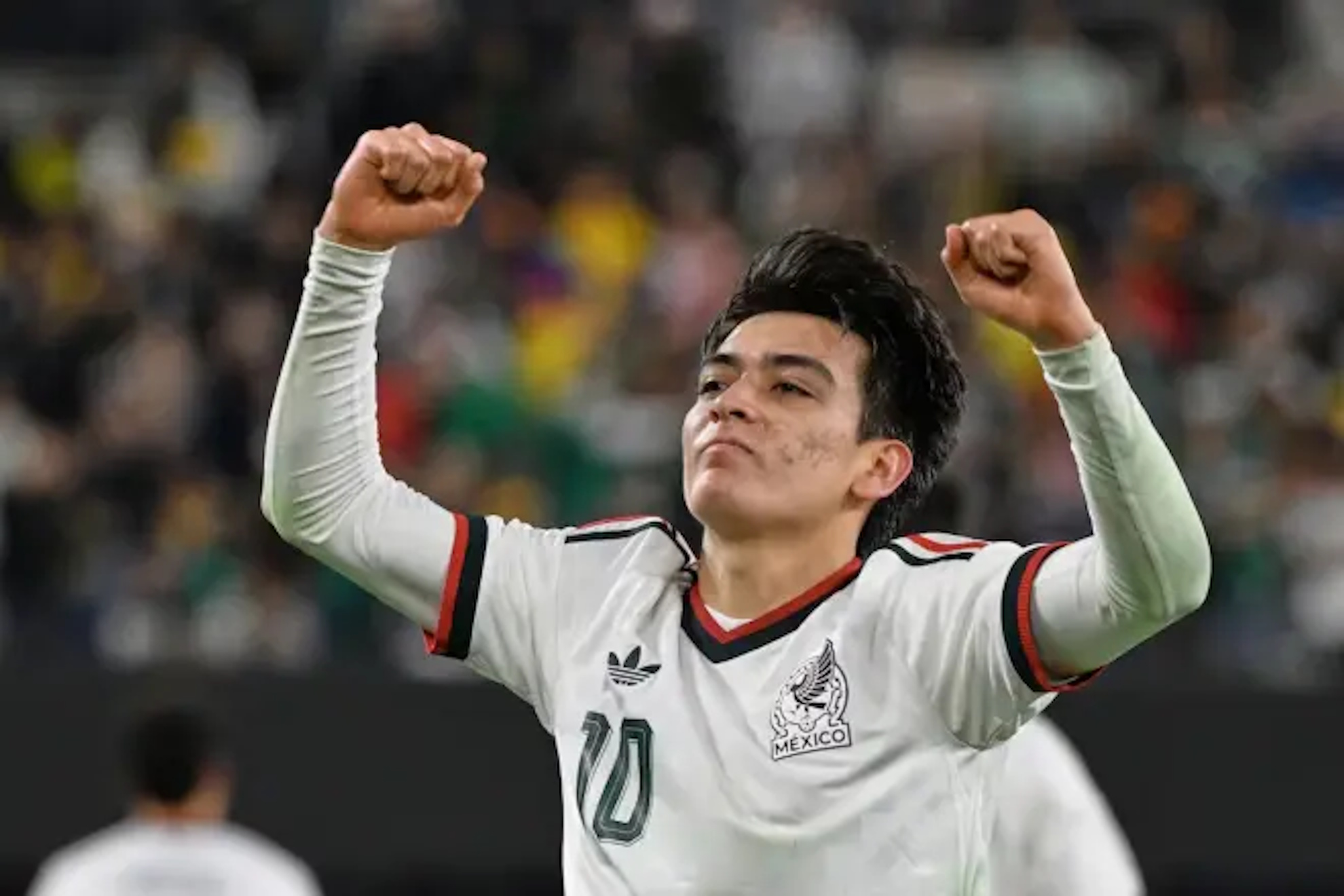 Gilberto Mora.