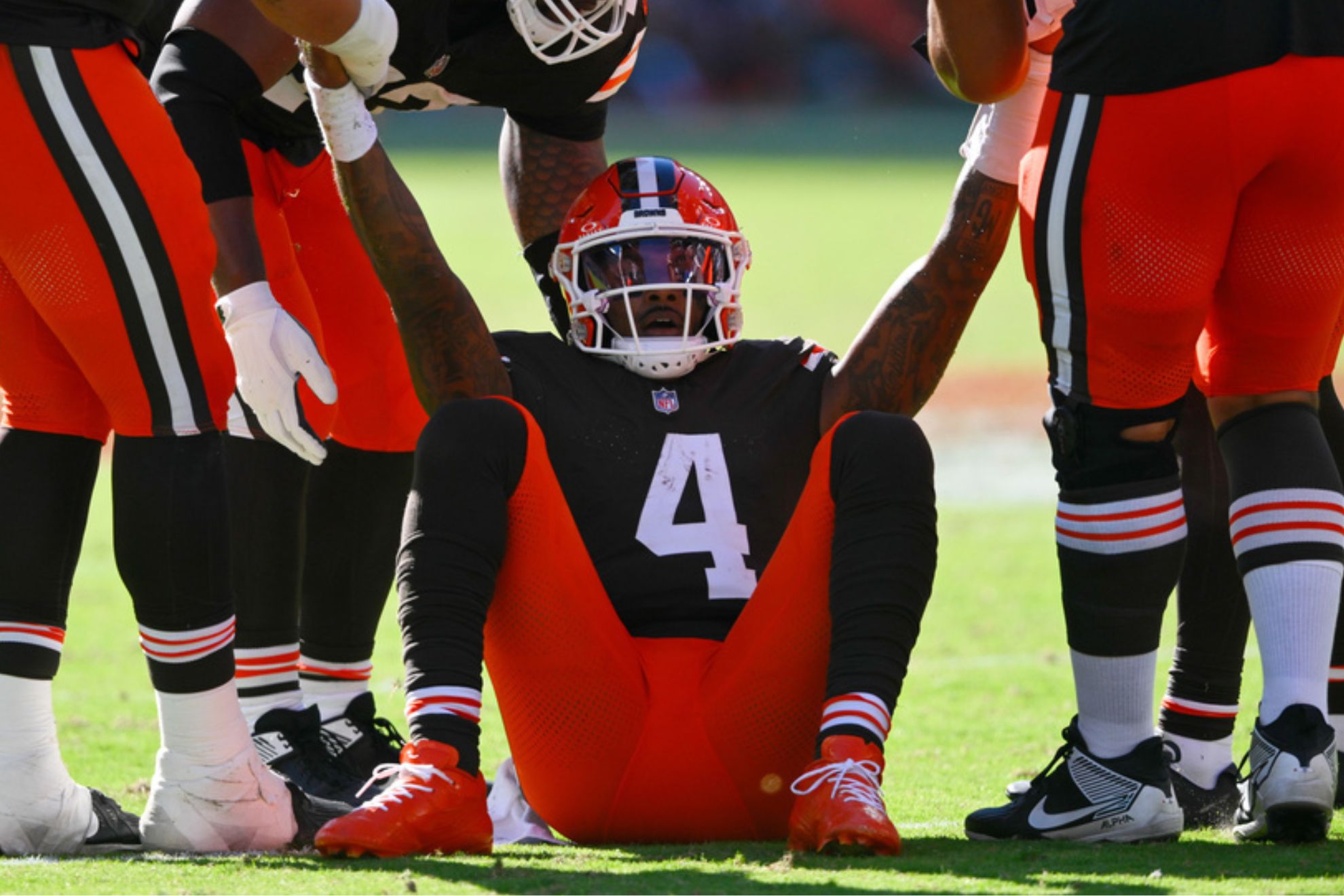 Cleveland Browns quarterback Deshaun Watson (4)