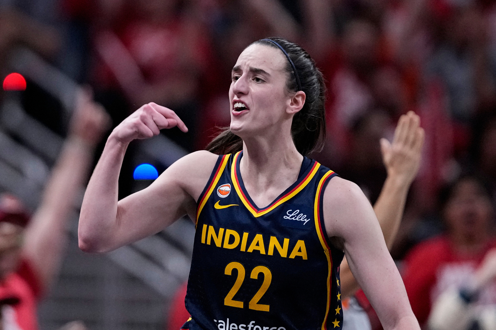 Caitlin Clark's erratic moment with Raven Johnson catches fans off guard