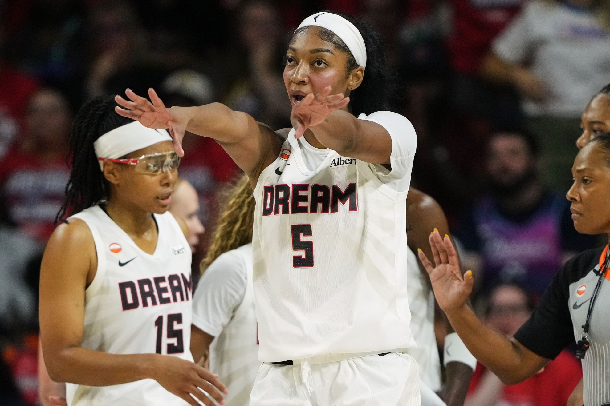 Atlanta Dream forward Angel Reese (5)