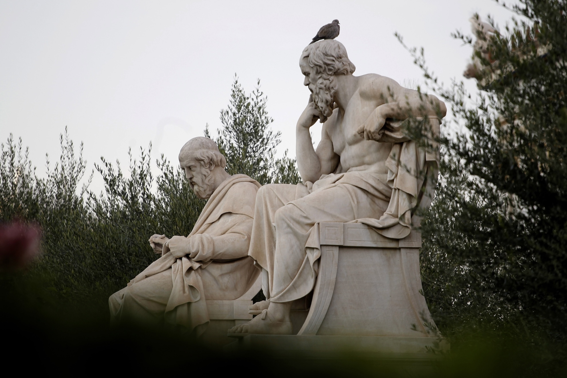 Marble statues of ancient Greek philosophers Socrates, right, and Plato, left LAPRESSE