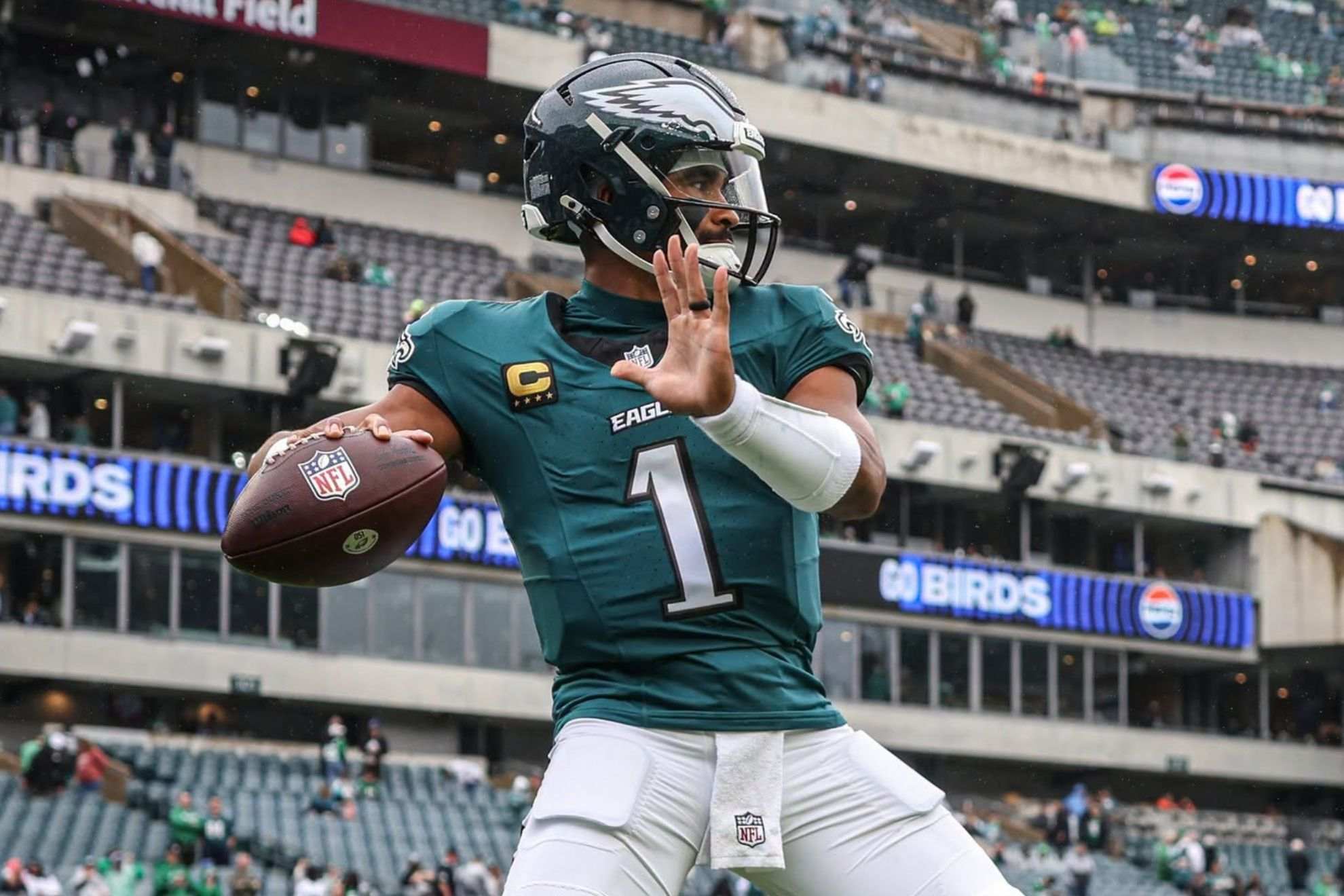 ‘Misses open receivers’: Nick Foles calls out Jalen Hurts after Eagles’ loss to Rams