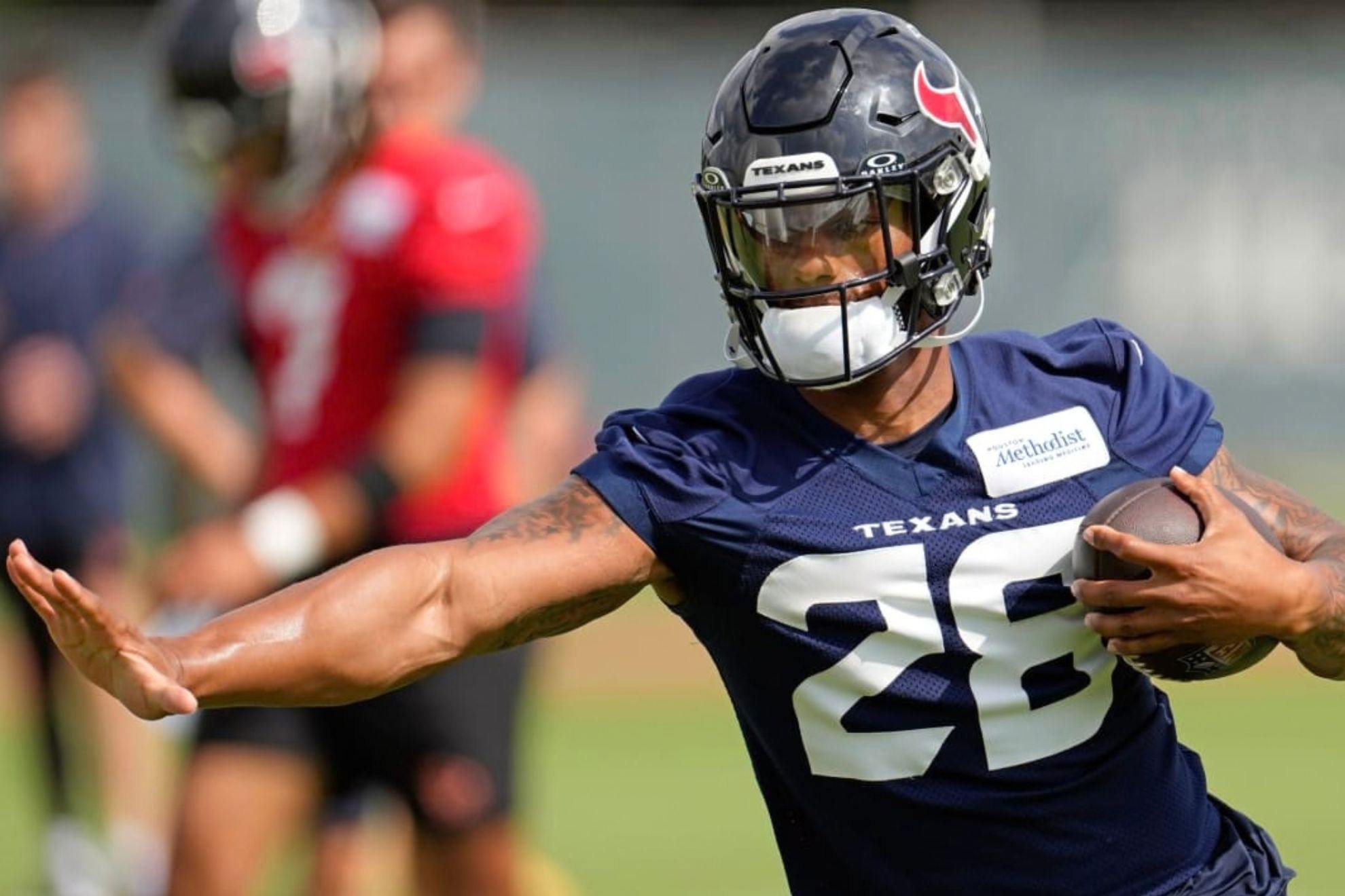 Seahawks turn to Pro Bowl veteran Joe Mixon amid running back shortage Facebook