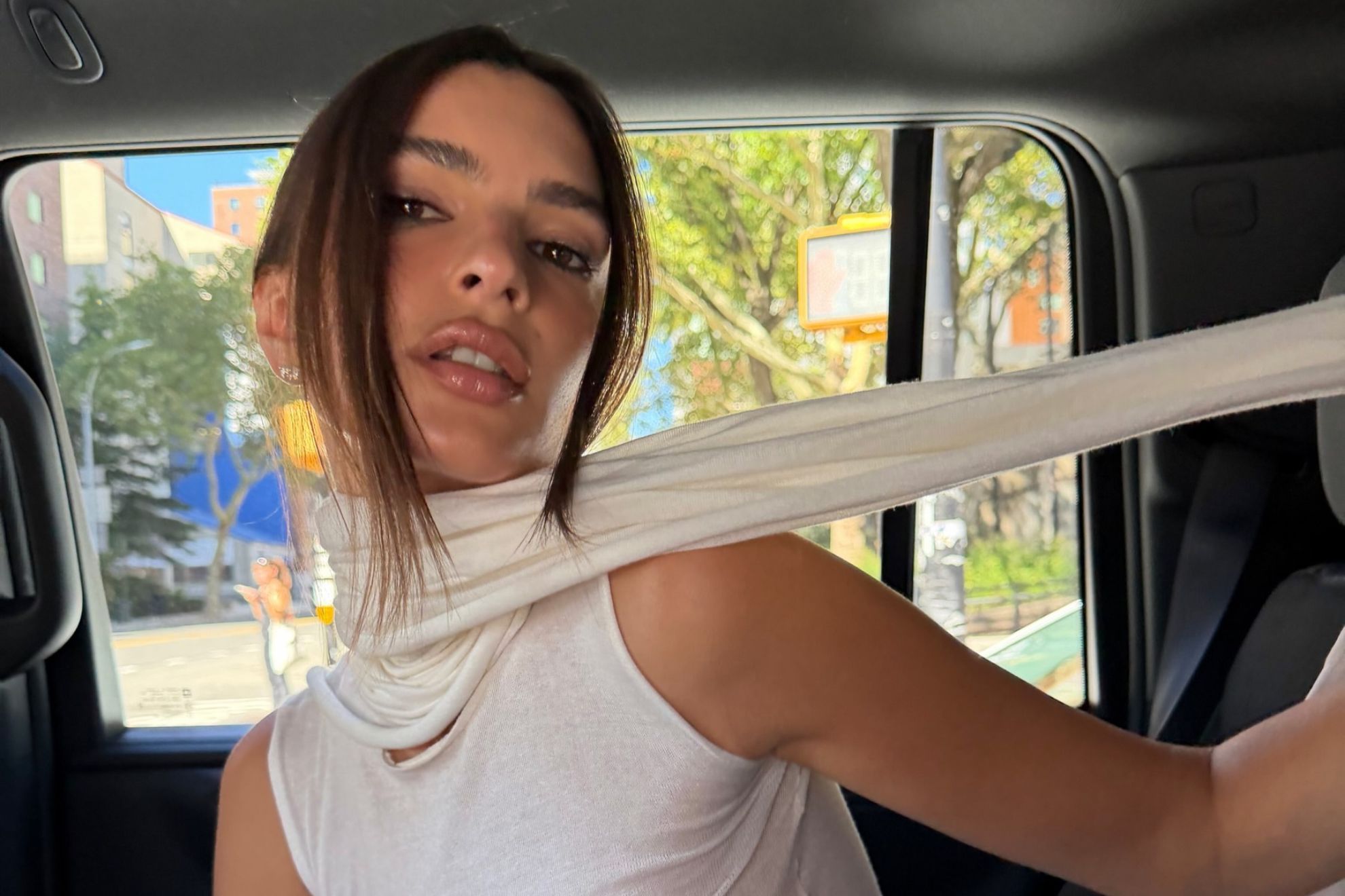 Emily Ratajkowski