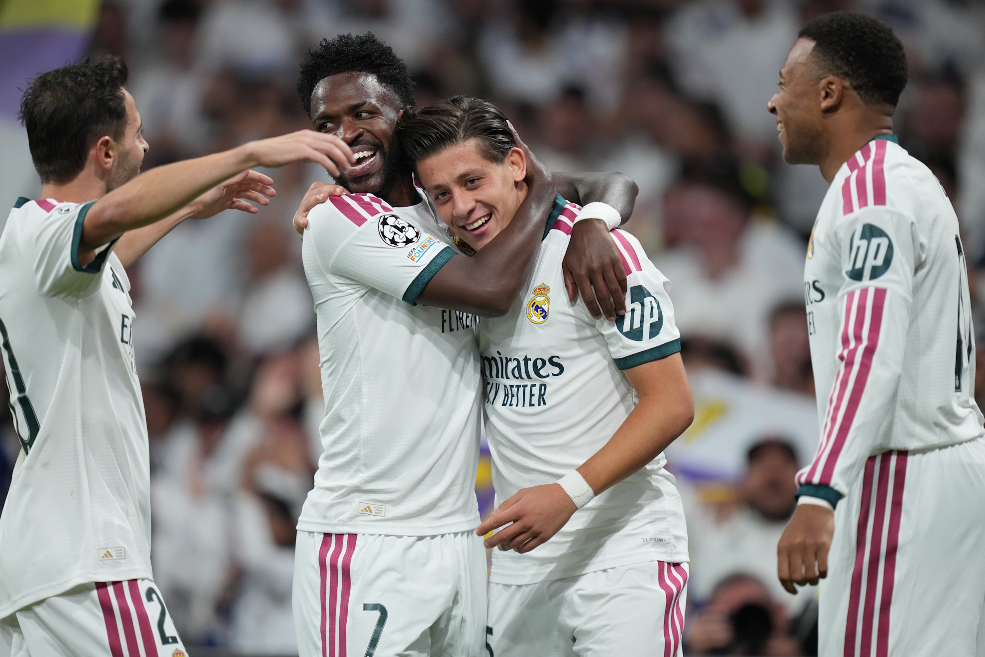 Real Madrid's Arda Guler, center right, celebrates after scoring. LAPRESSE