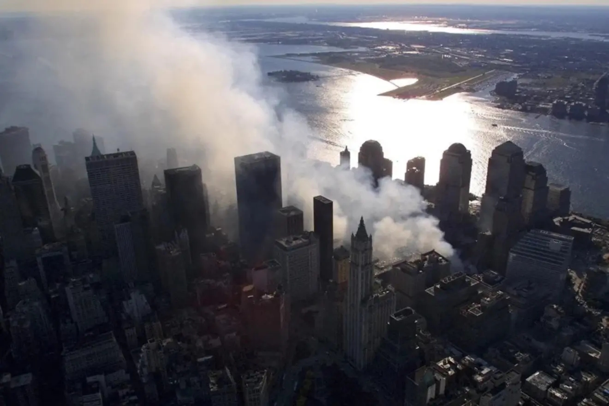 File photo showing smoke rising from the World Trade Center on September 15, 2001, in New York. EFE