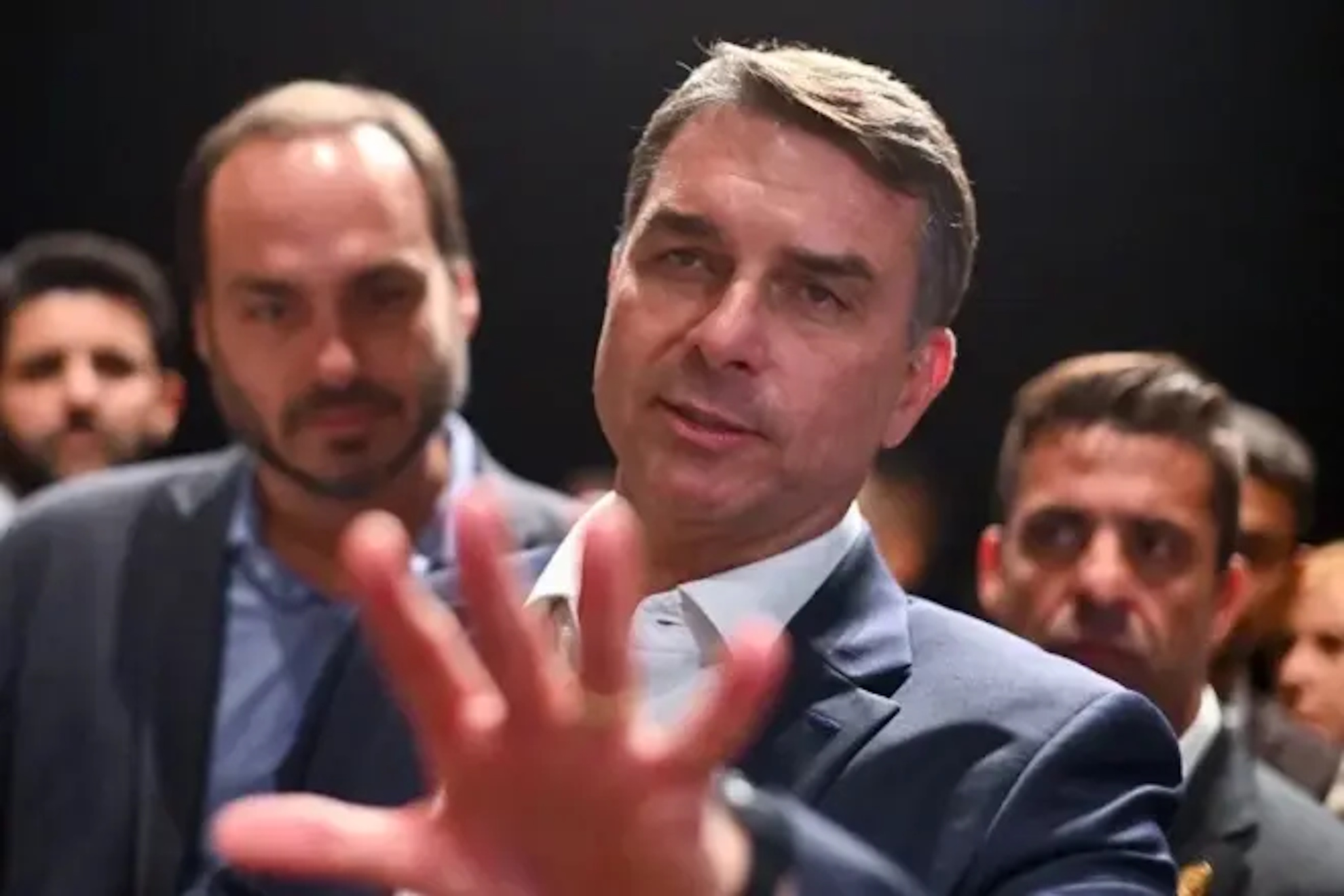 Bolsonaro questions the result.