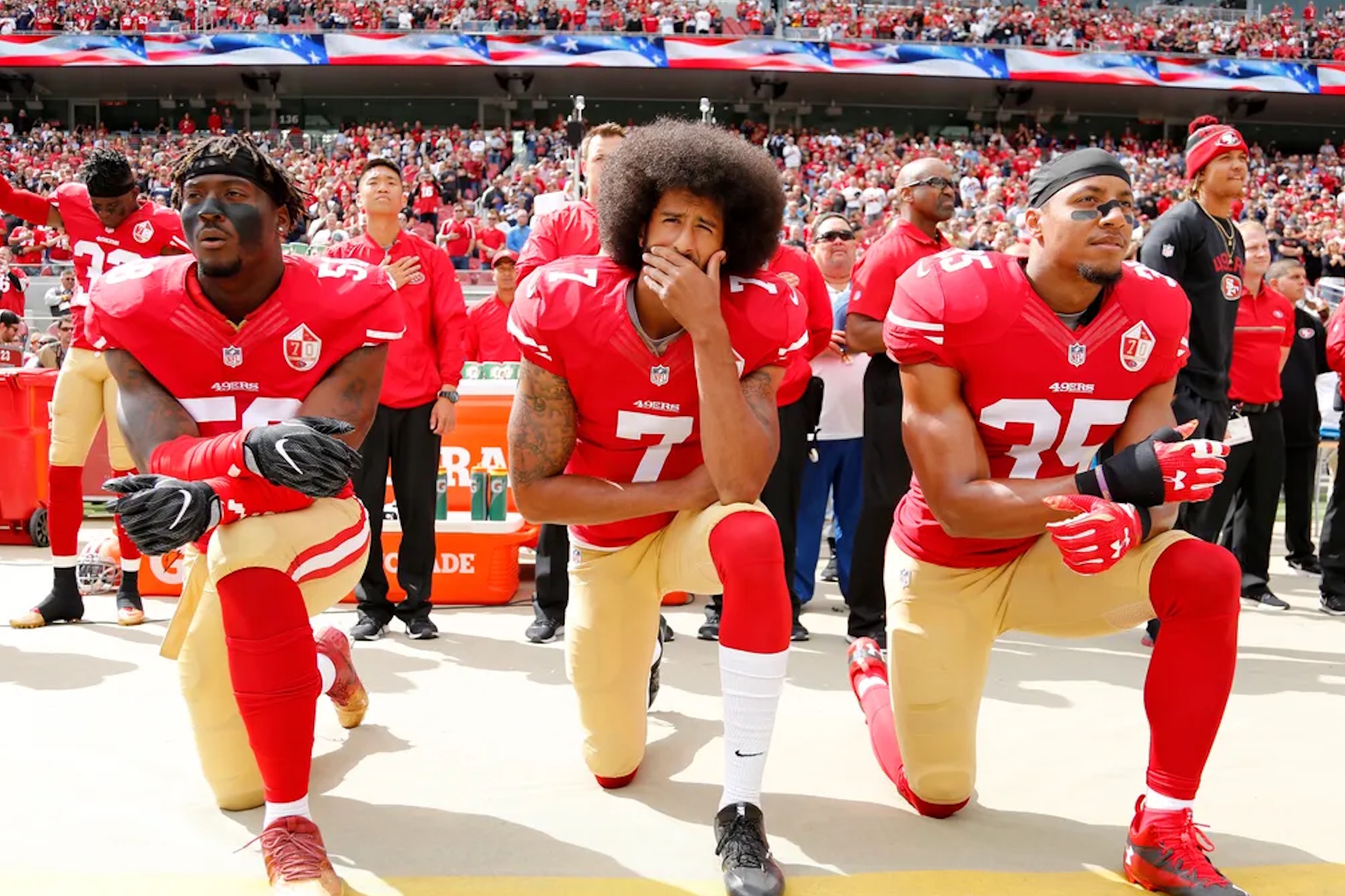 Colin Kaepernick brought the “Black Lives Matter” racial protest to the NFL. LAPRESSE