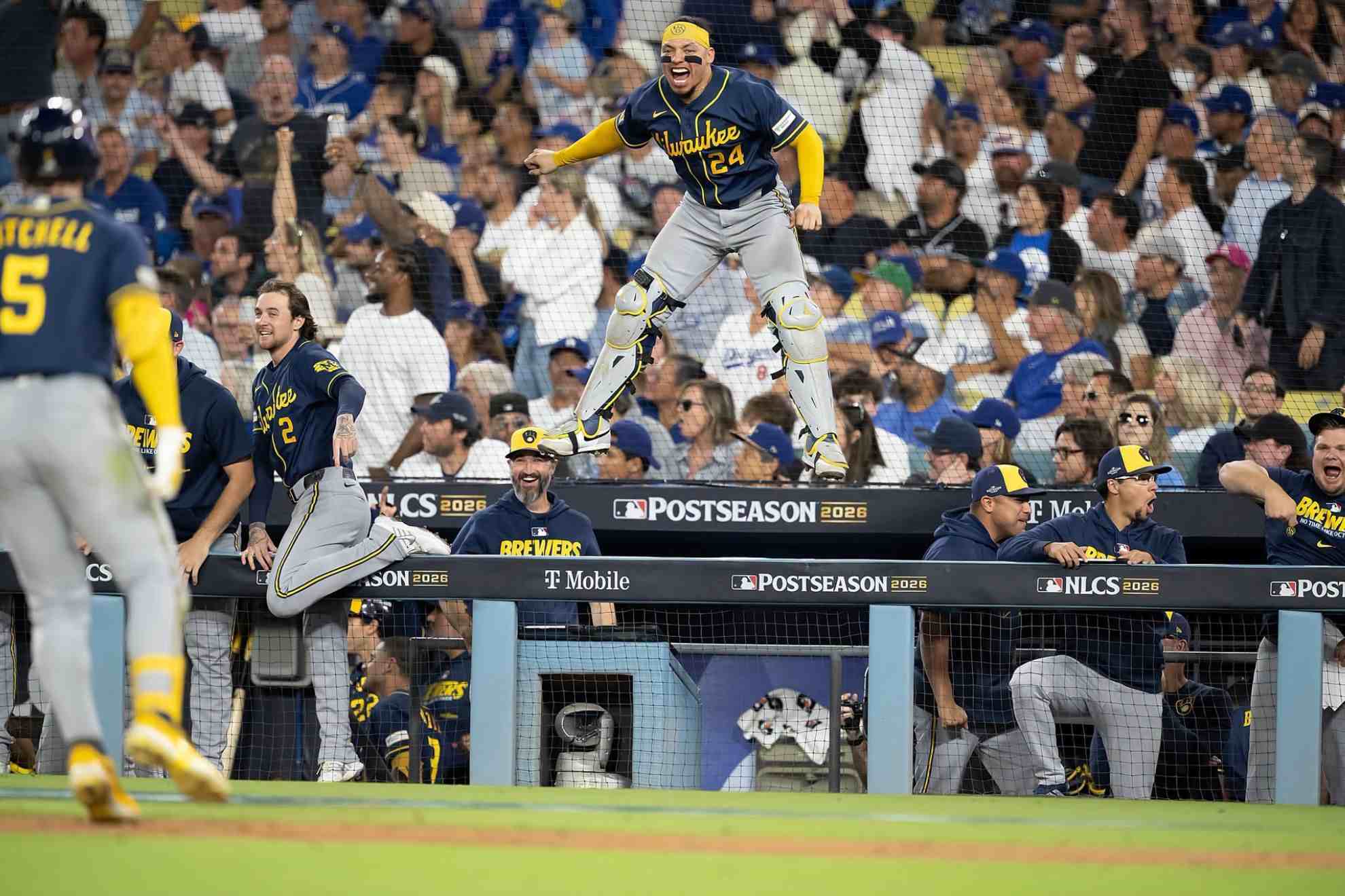 Can Tampa Bay beat the odds? Brewers take 3-0 lead in World Series Facebook